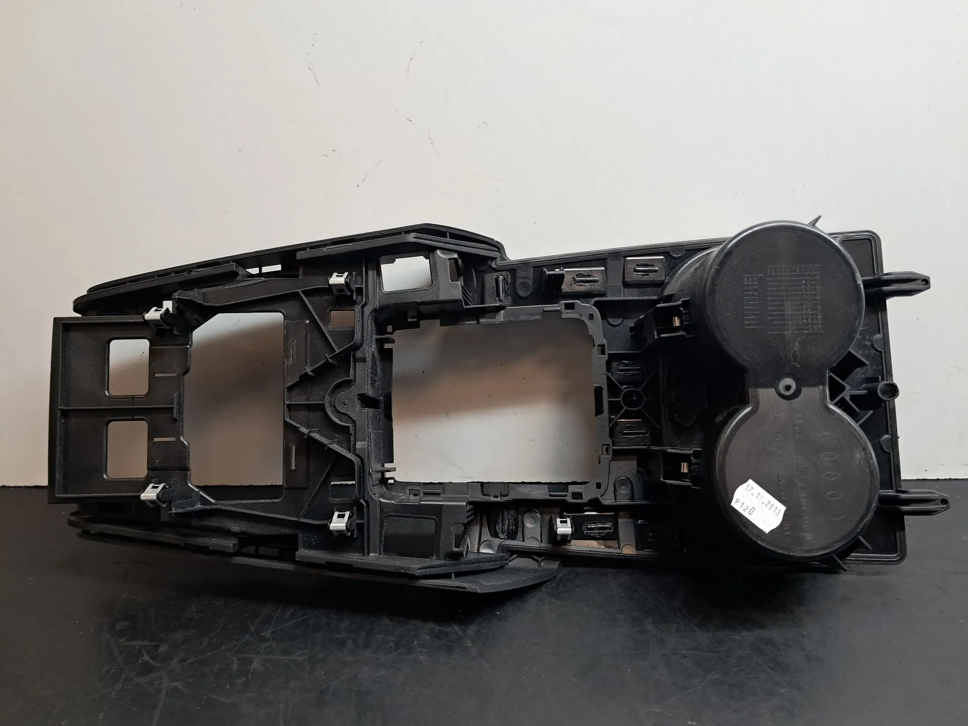 Center console  AUDI A3 Sportback (8VA, 8VF) Imagem-4