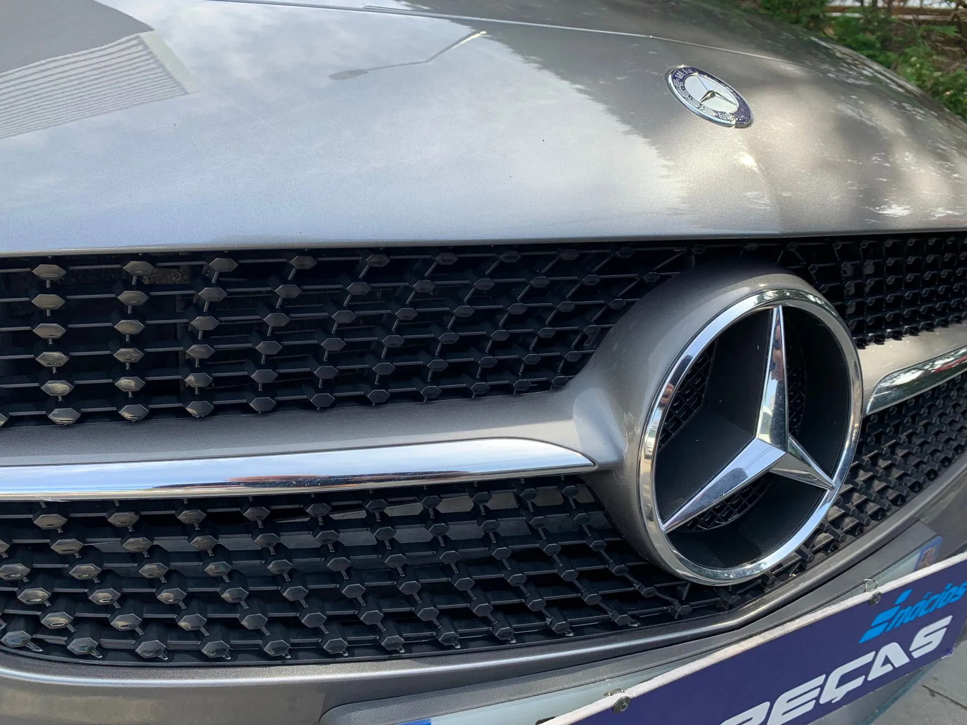 Rejilla delantera MERCEDES-BENZ Classe A (W176) Imagem-1