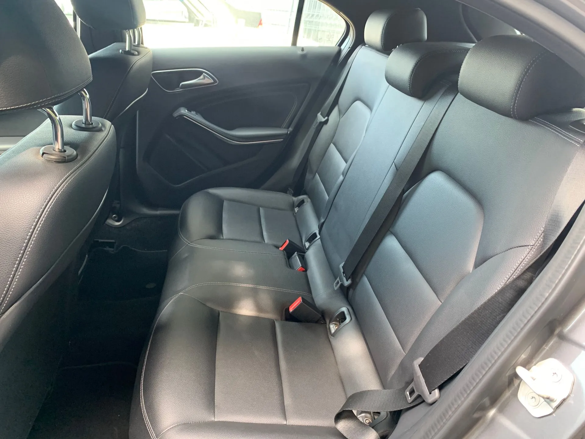 Ensemble sièges MERCEDES-BENZ Classe A (W176) Imagem-1