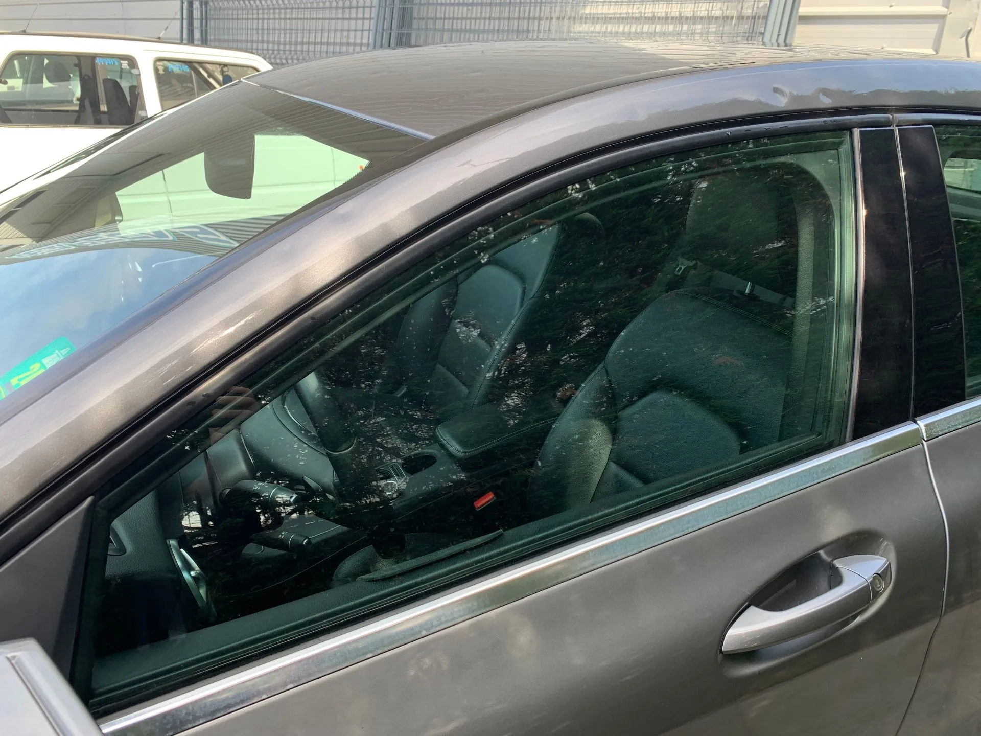 Vidrio puerta Delantero Izquierdo MERCEDES-BENZ Classe A (W176) Imagem-1