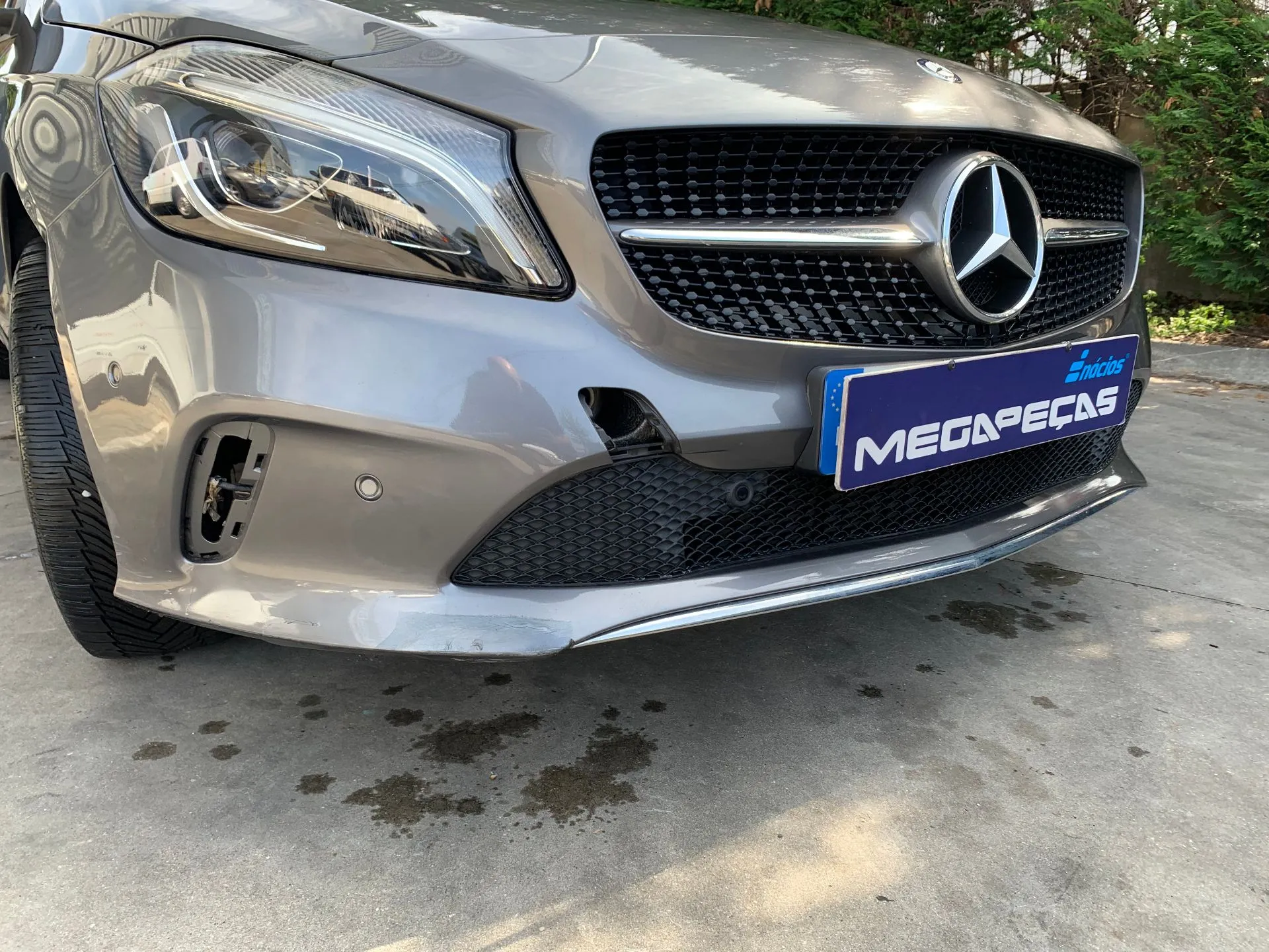 Pára-choques frente MERCEDES-BENZ Classe A (W176) Imagem-2