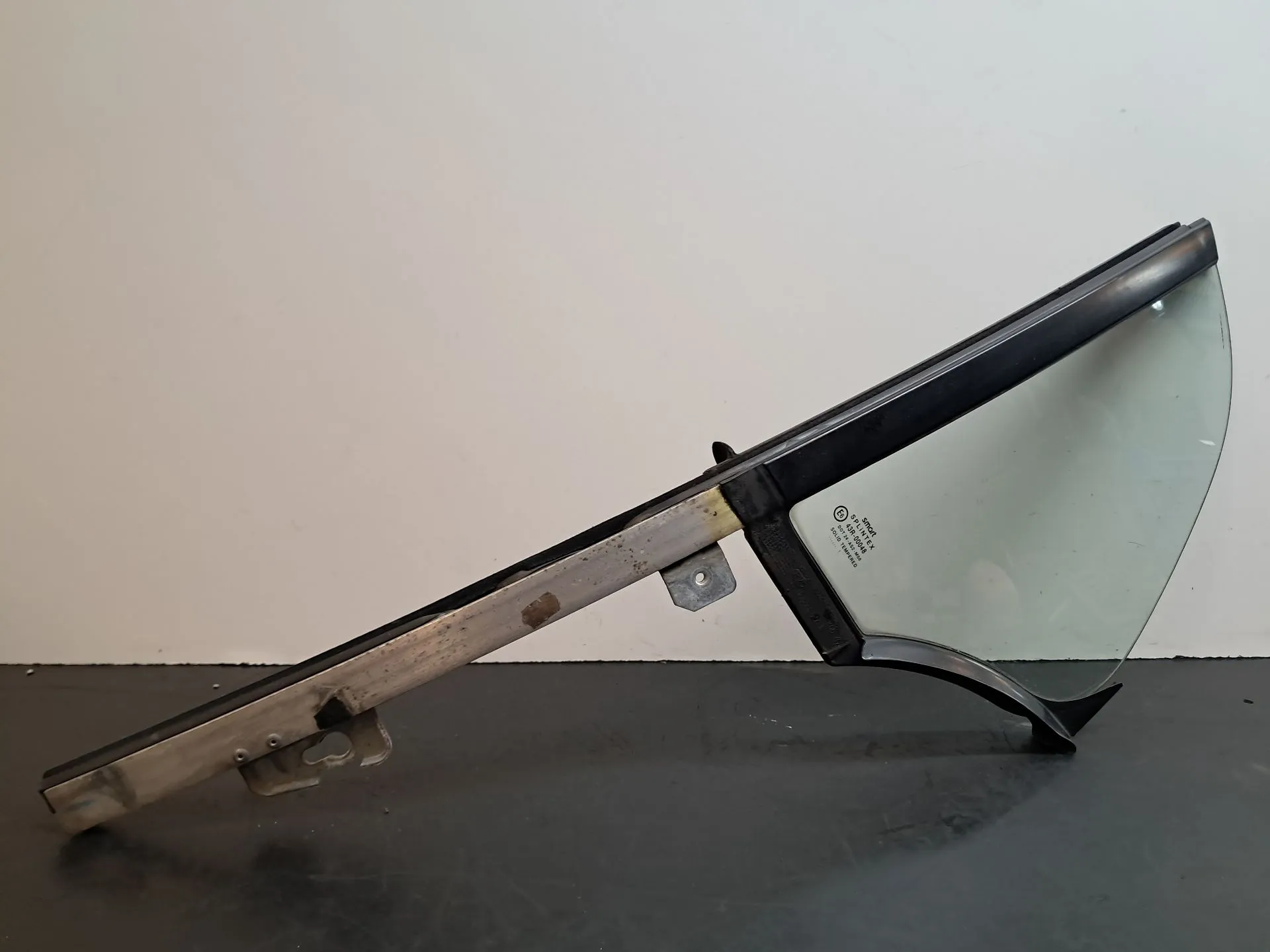 Vitre triangulaire avant gauche SMART City-Coupé (450)