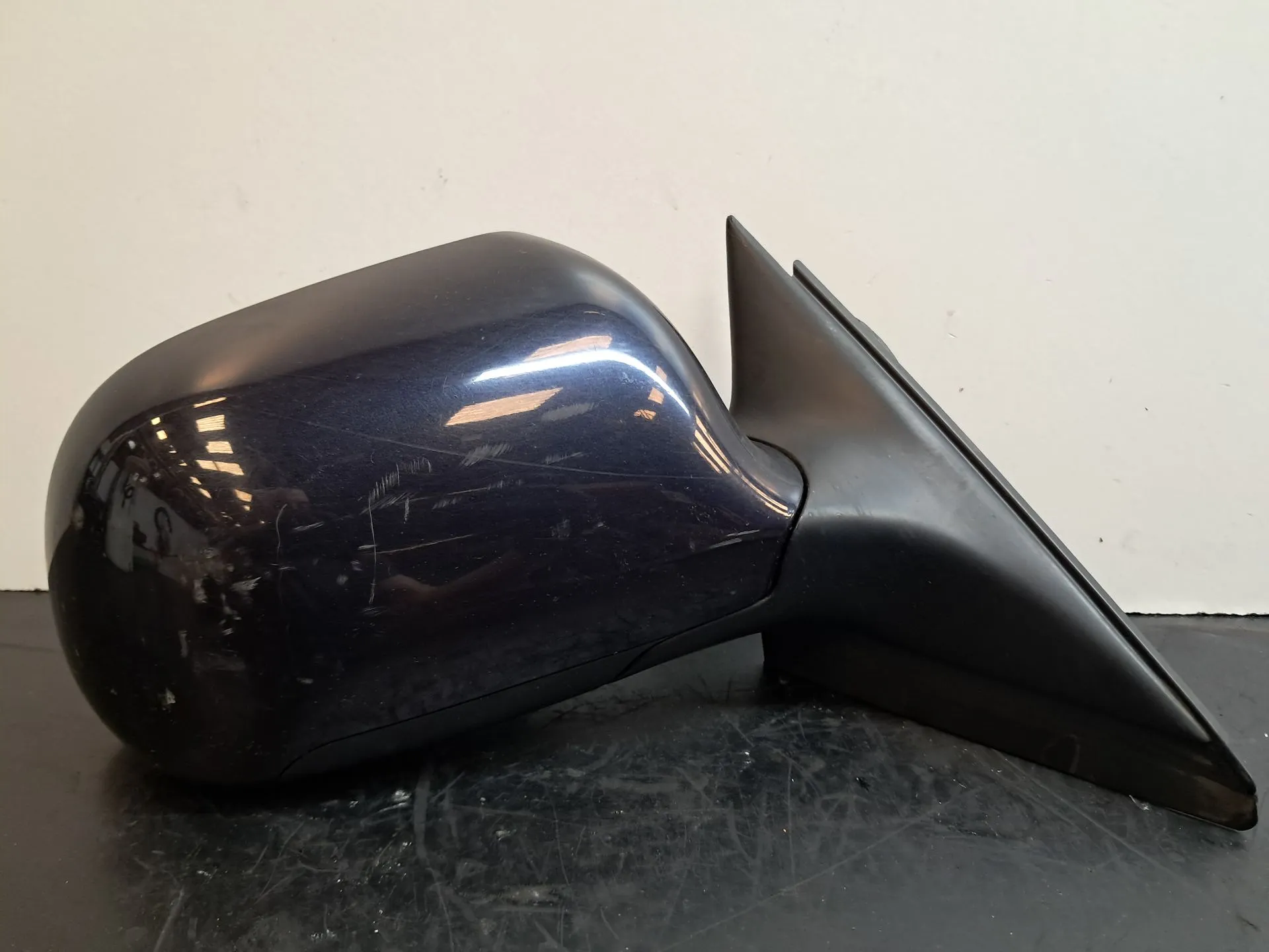 Right mirror AUDI A4 (8D2, B5)
