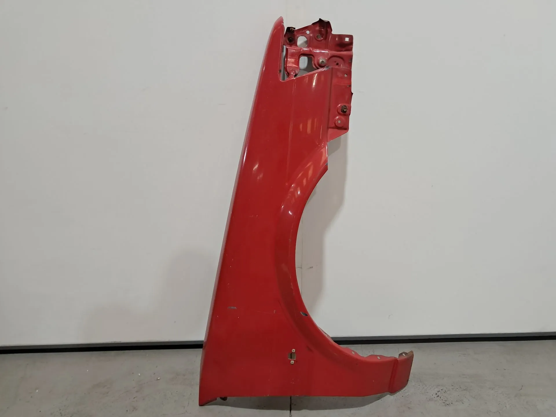 Guarda-lamas direito TOYOTA Corolla Sedan (_E8_)