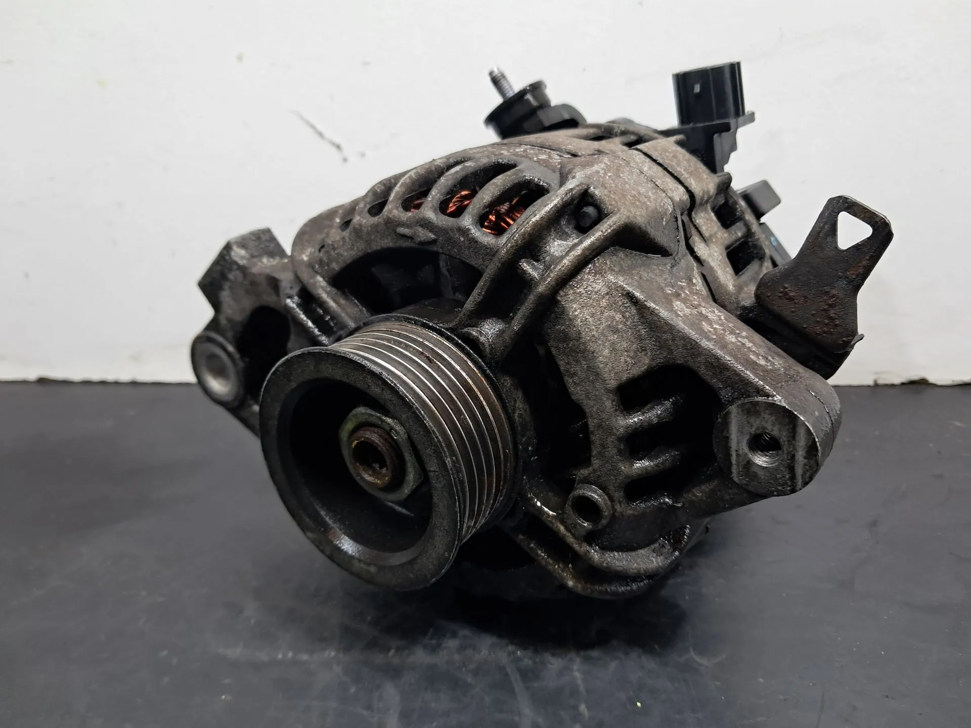 Alternador TOYOTA Yaris (_P9_)