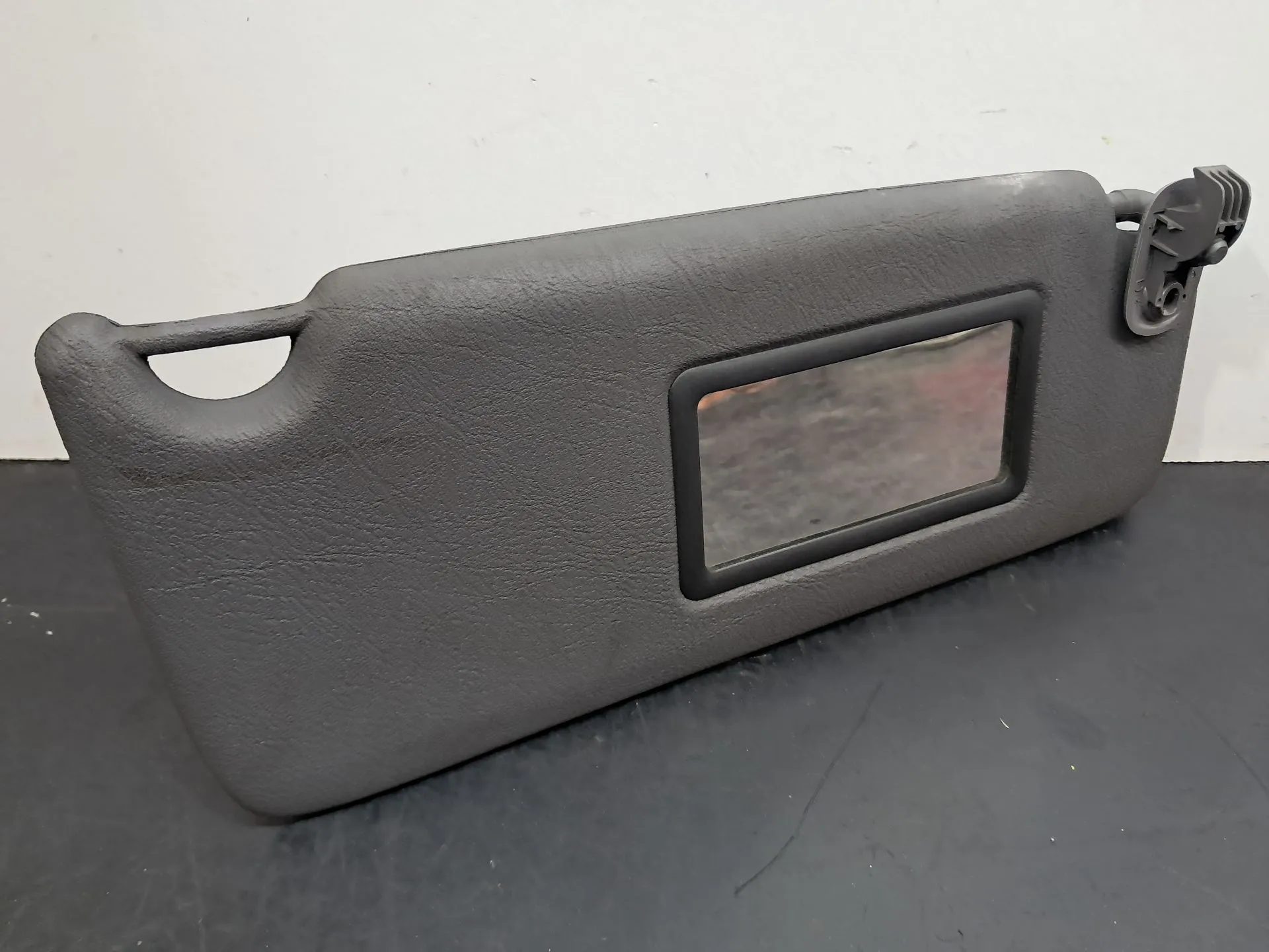 Aletta parasole destra RENAULT Clio II (BB0/1/2_, CB0/1/2_)