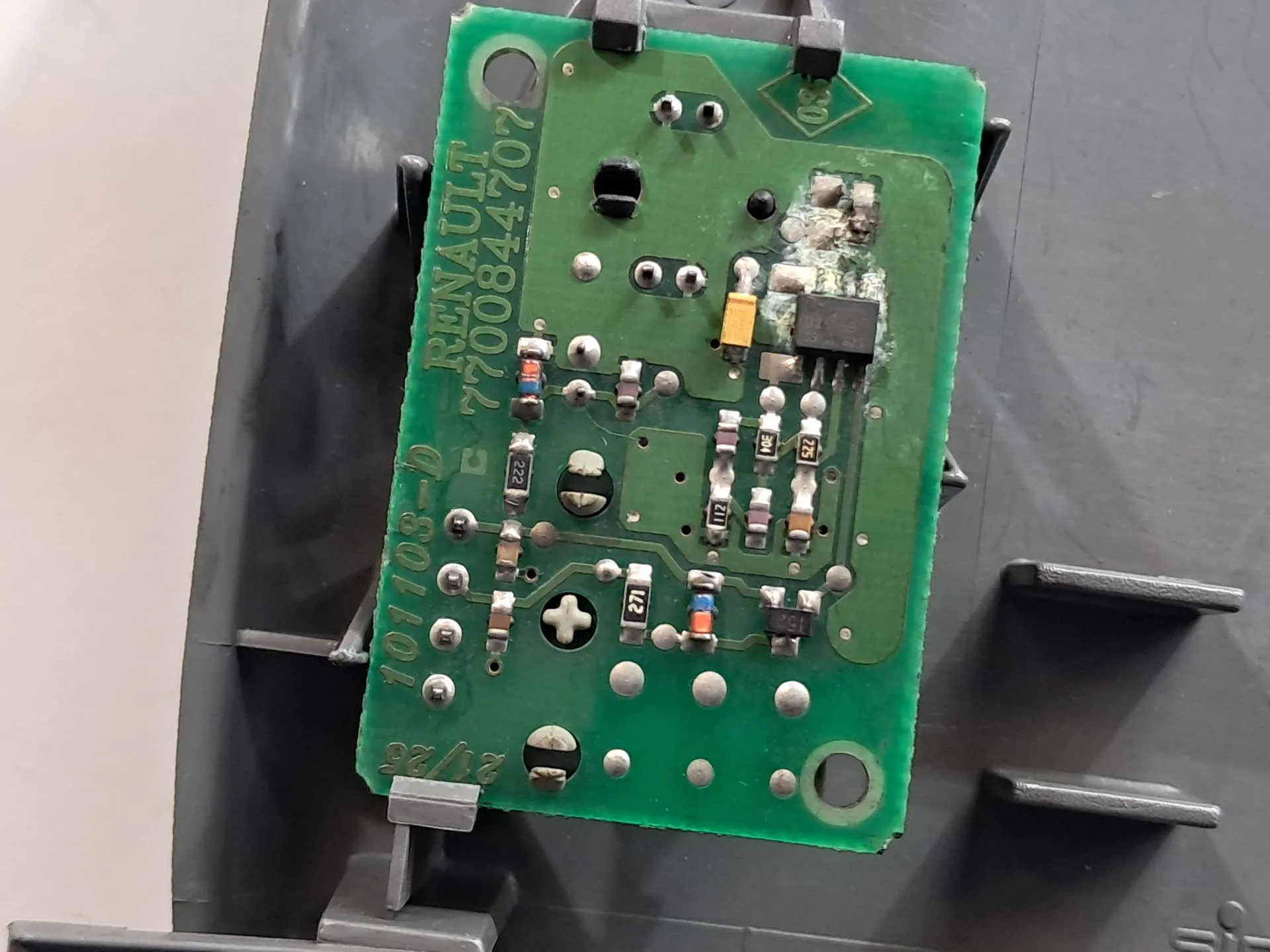Amplificateur Antenne RENAULT Clio II (BB0/1/2_, CB0/1/2_) Imagem-4
