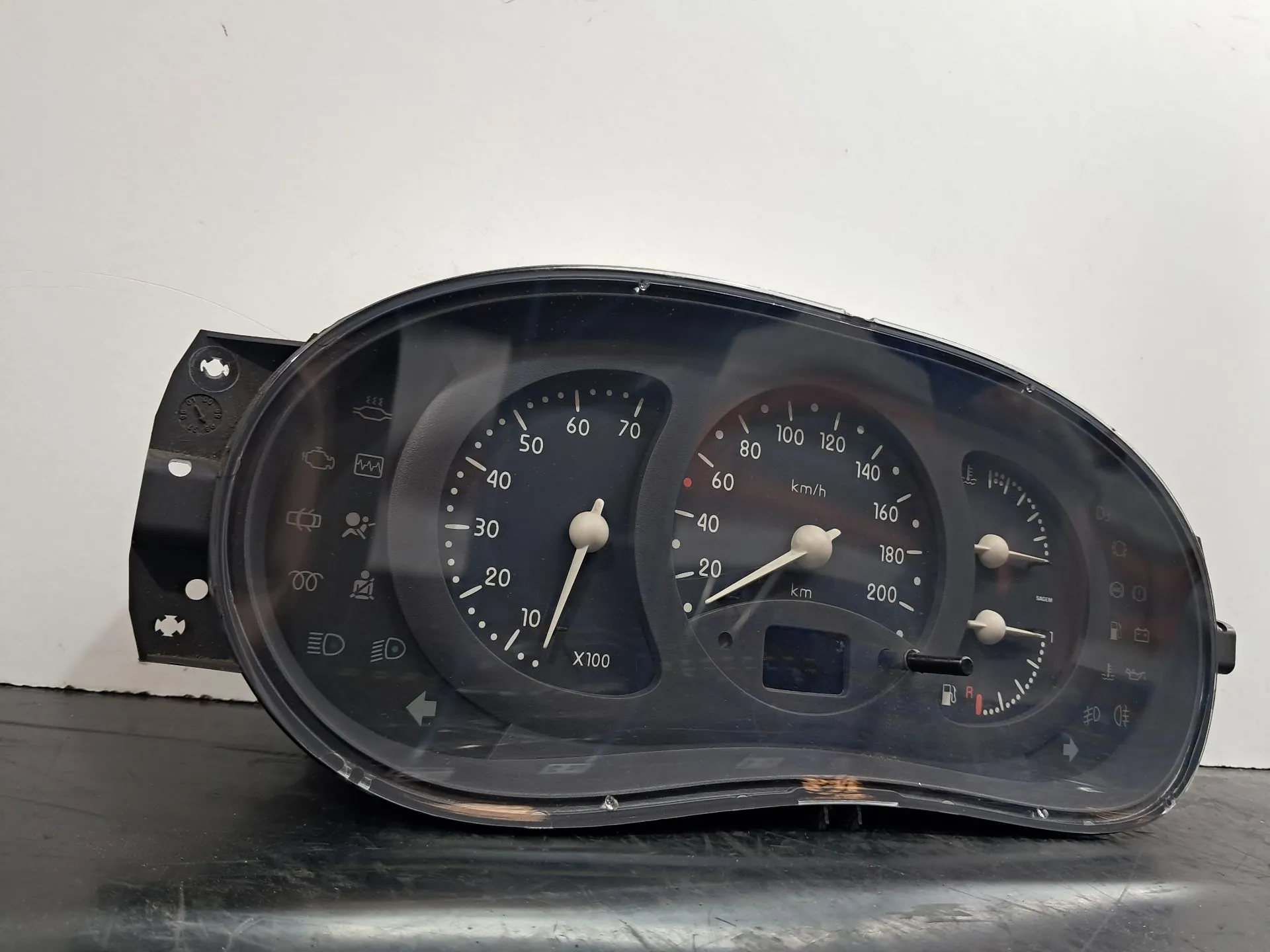 Quadrante / painel de instrumentos RENAULT Clio II (BB0/1/2_, CB0/1/2_) Imagem-1