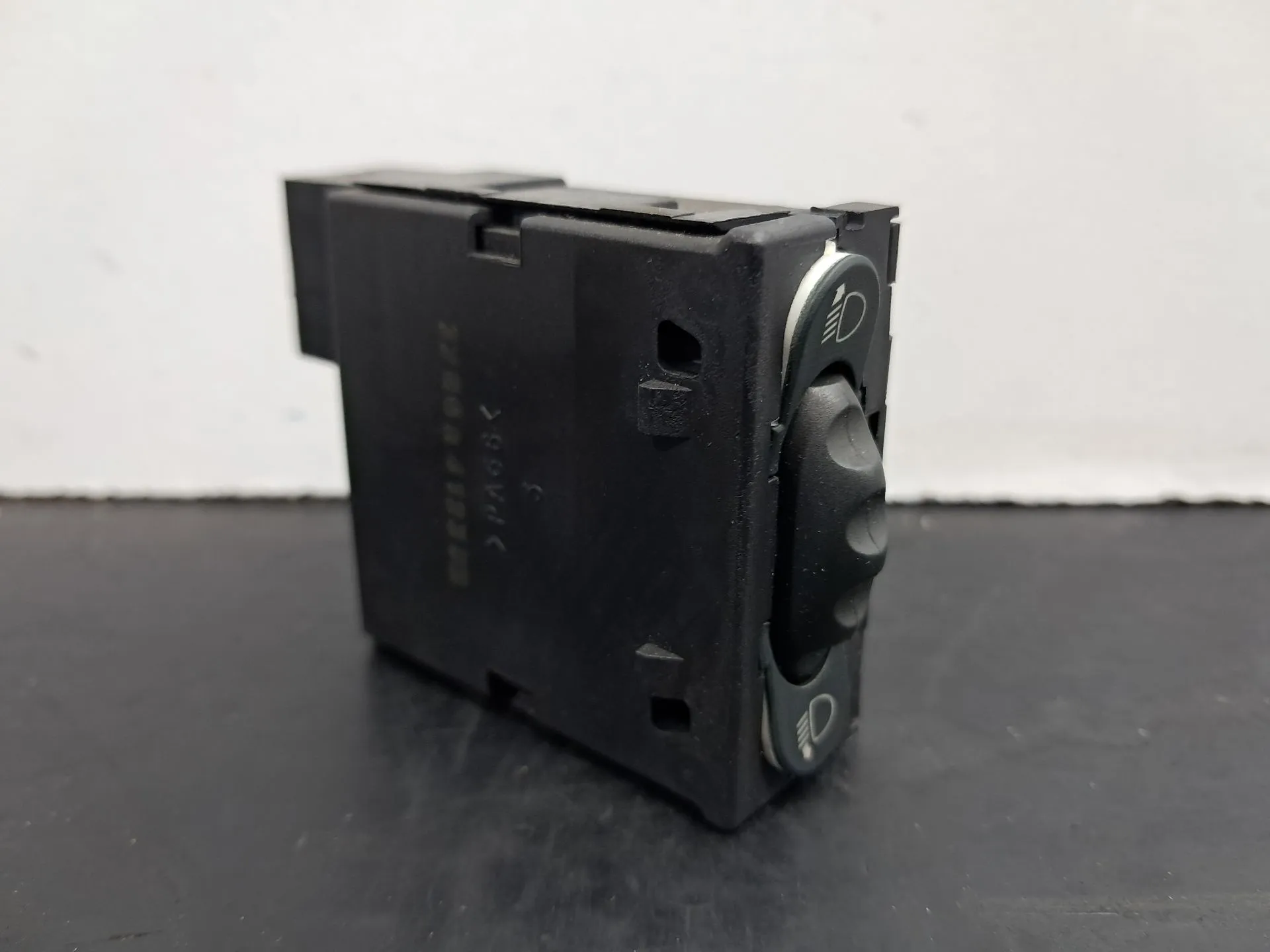 Pulsante / interruttore luci RENAULT Megane I (BA0/1_)
