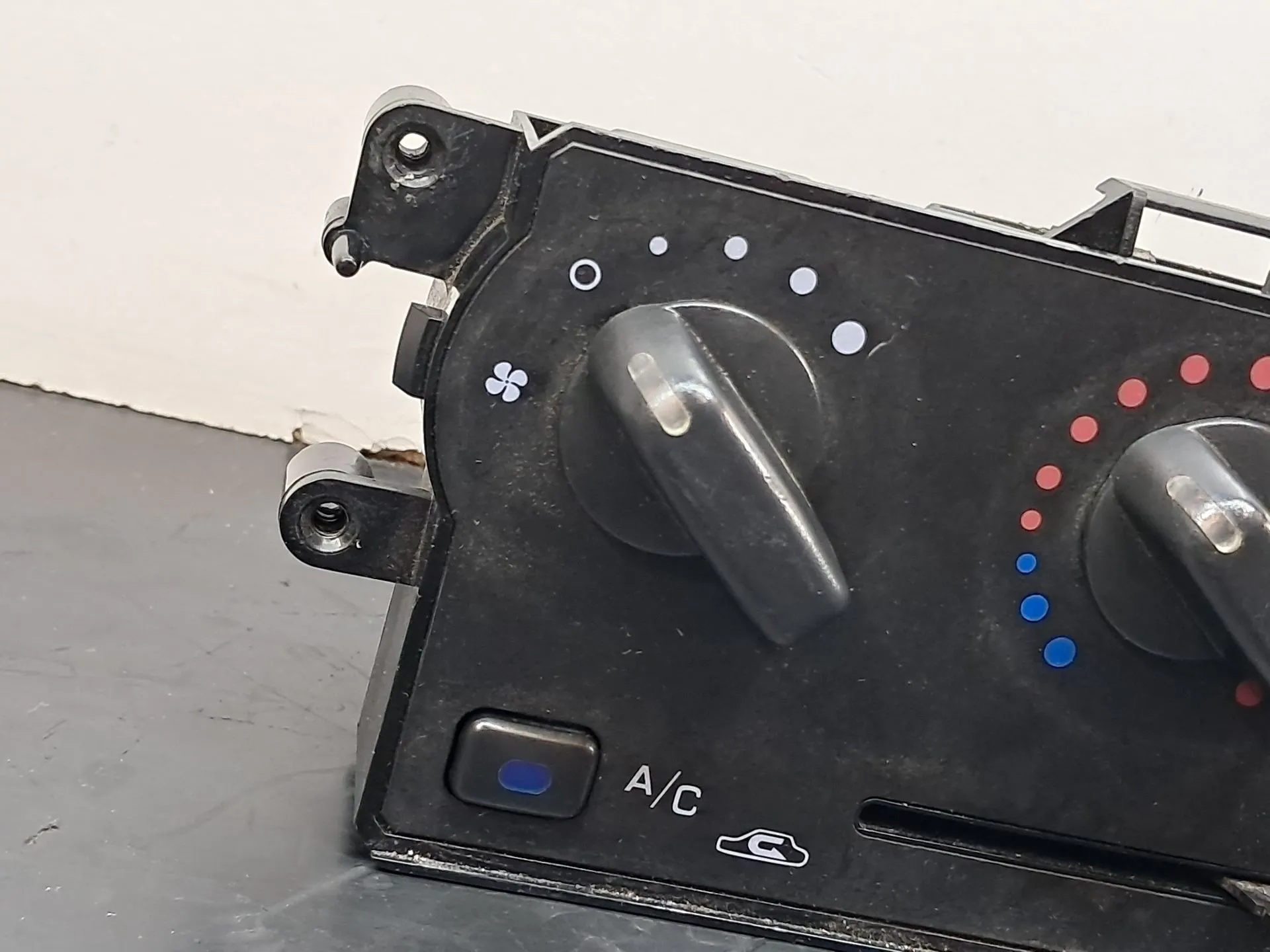 Climate control NISSAN Micra II (K11) Imagem-2