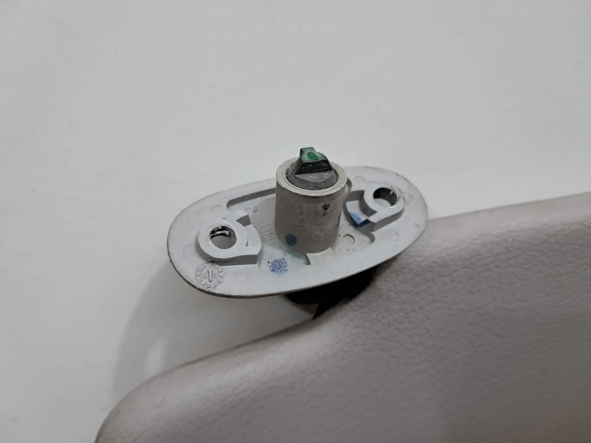 Right Sun Visor NISSAN Micra II (K11) Imagem-2