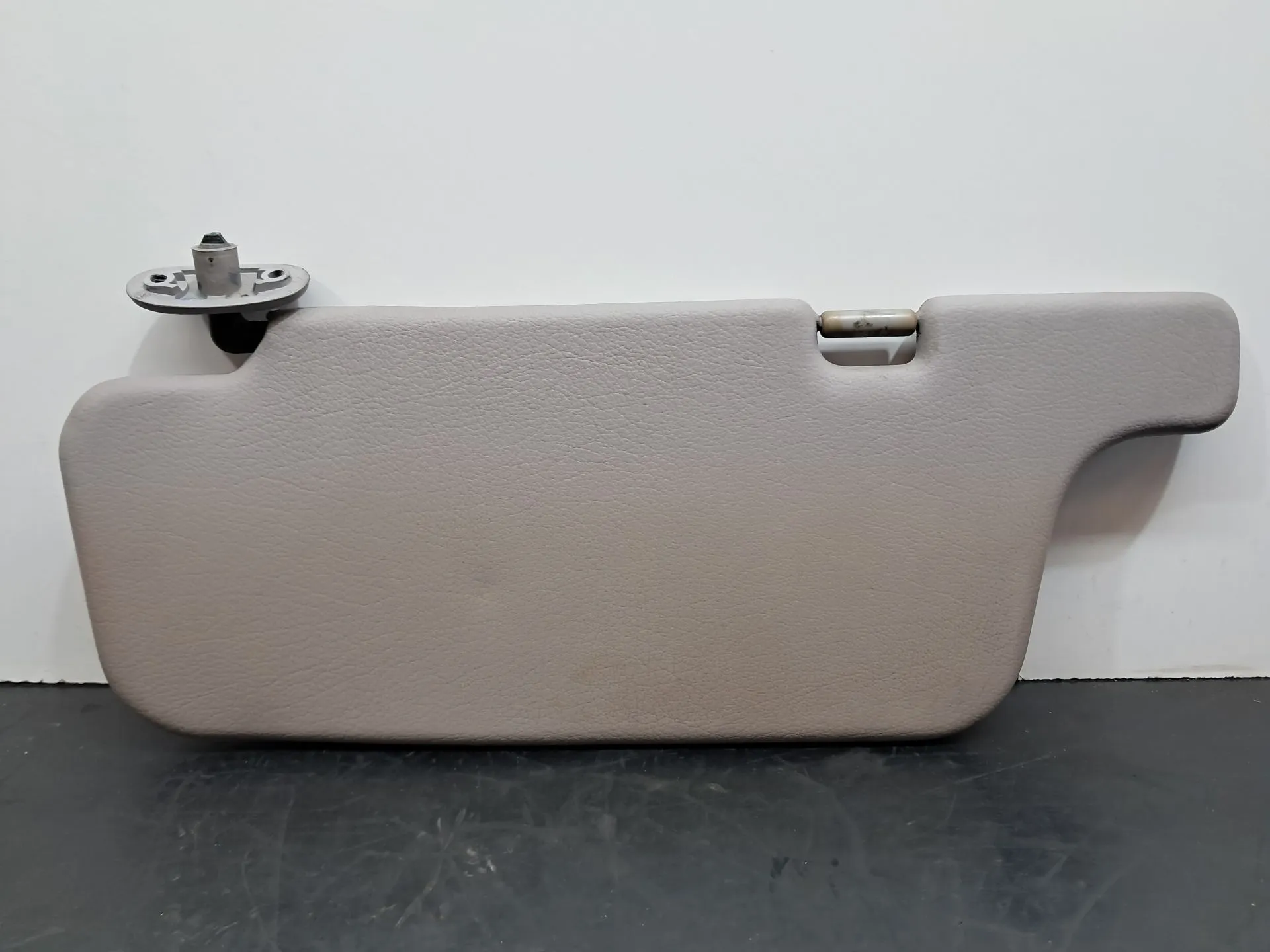 Right Sun Visor NISSAN Micra II (K11) Imagem-1