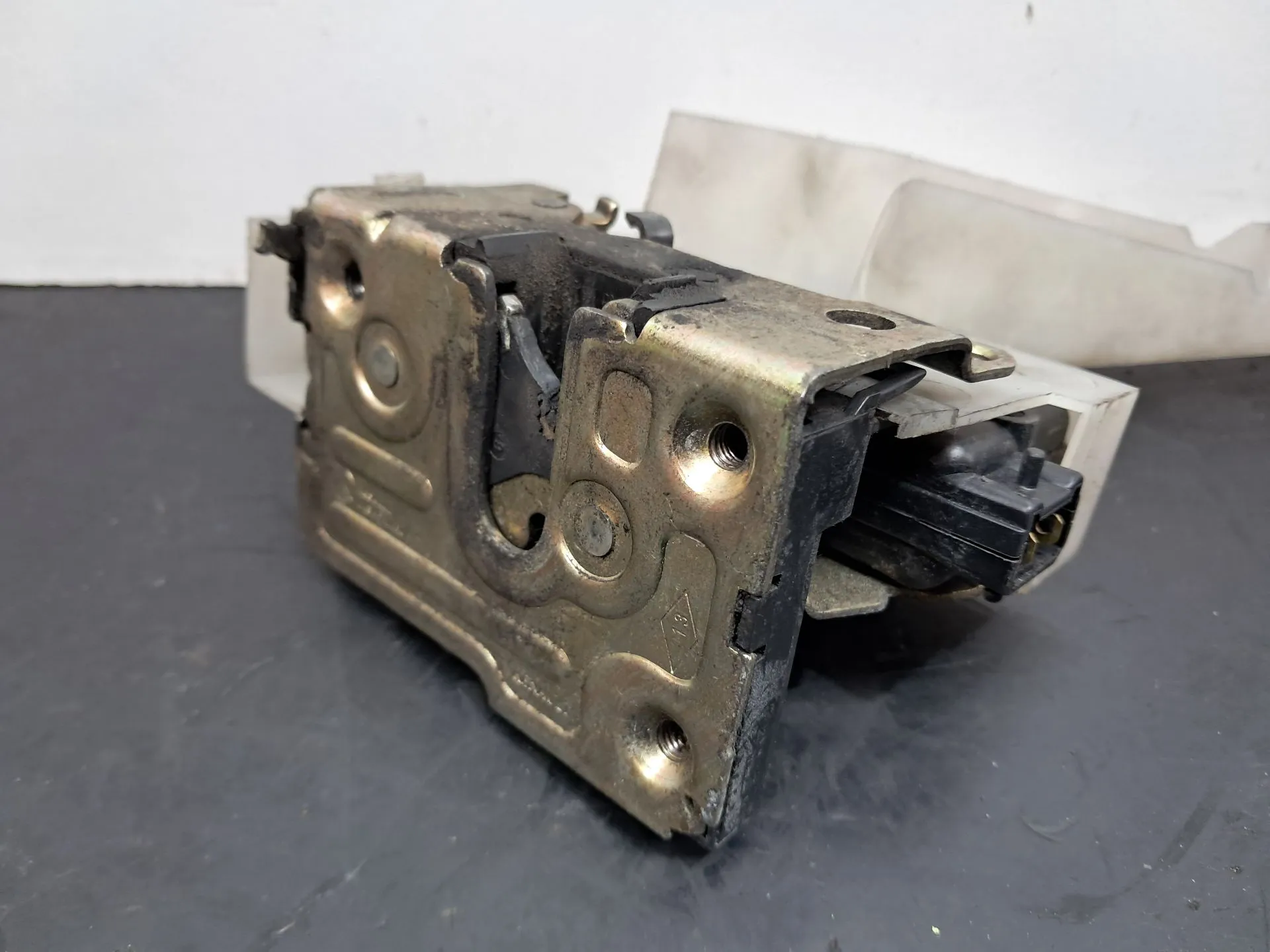 Serrure Arrière Gauche RENAULT Megane I (BA0/1_) Imagem-3