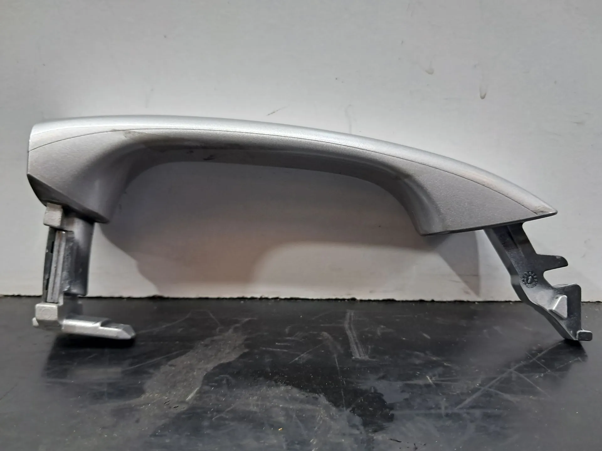 Maniglia porta anteriore destra MERCEDES-BENZ Classe E (W211) Imagem-1
