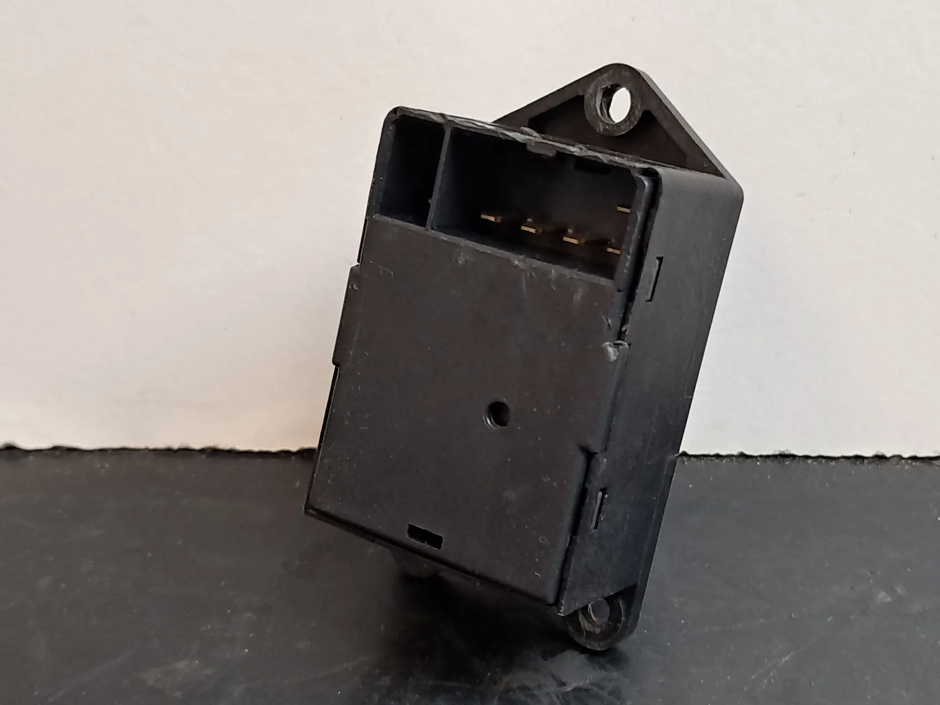 Right Front window control NISSAN Micra II (K11) Imagem-2