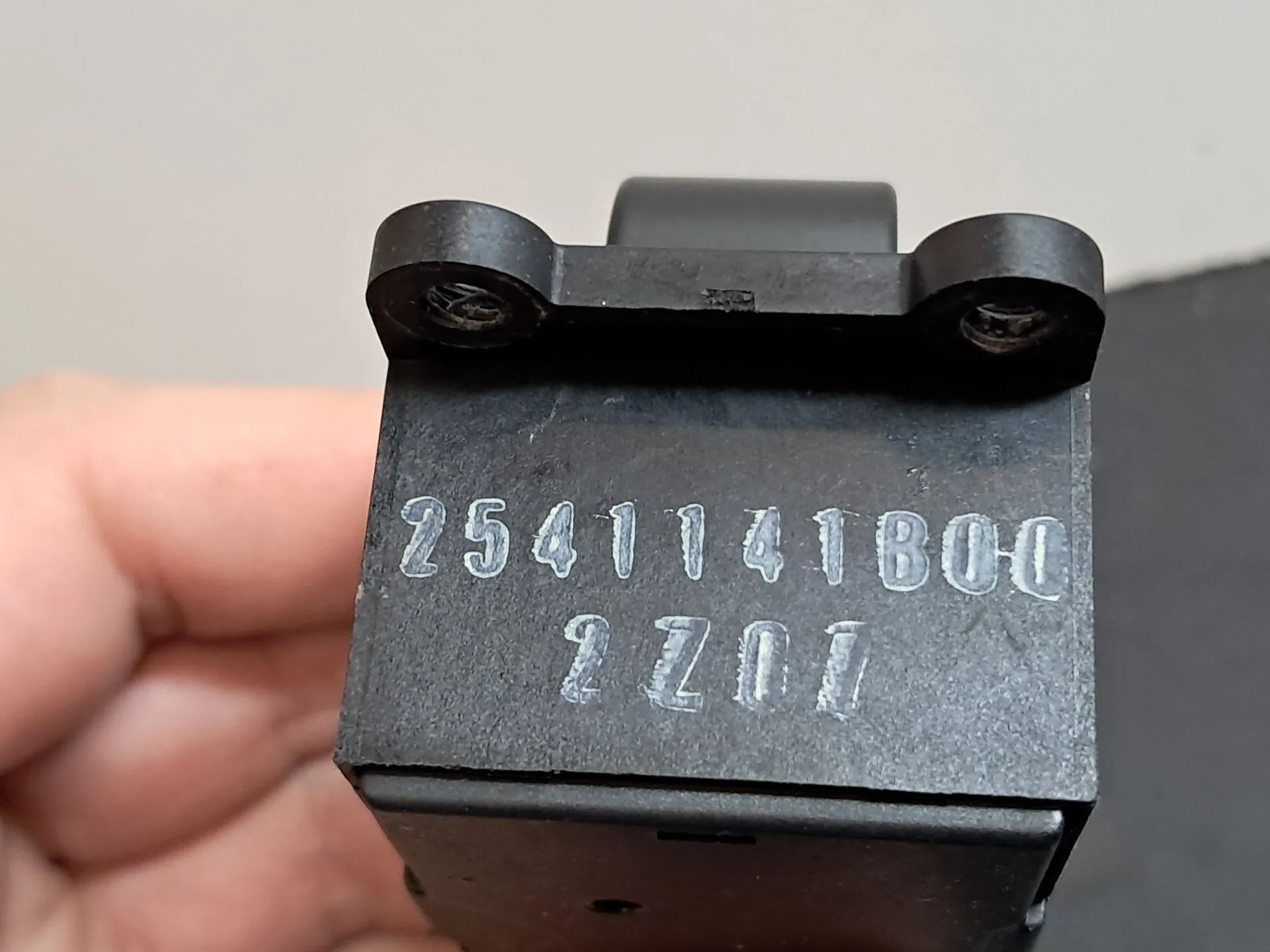 Right Front window control NISSAN Micra II (K11) Imagem-4
