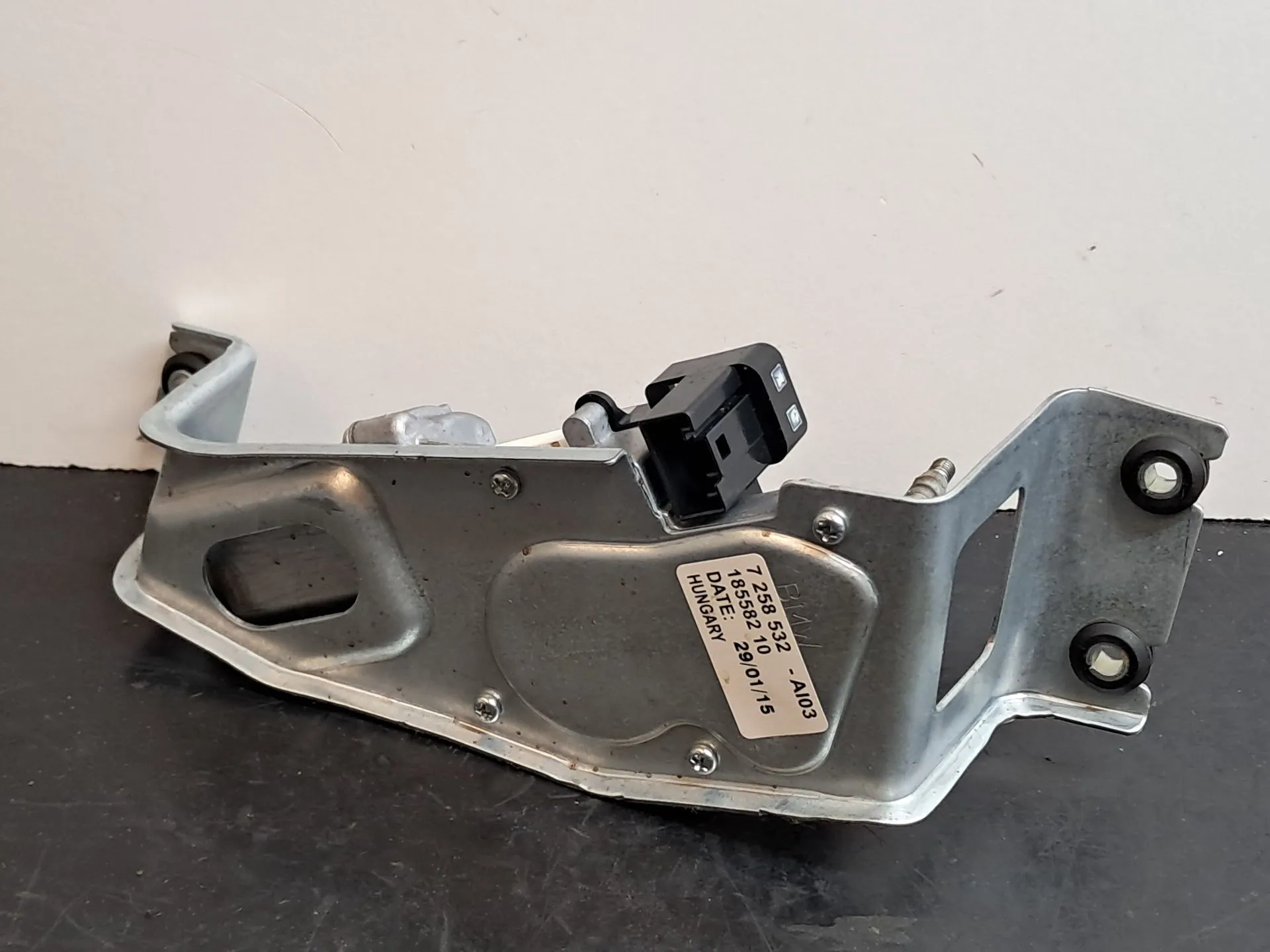 Essuie-glace moteur arrière BMW 1 (F20) Imagem-3