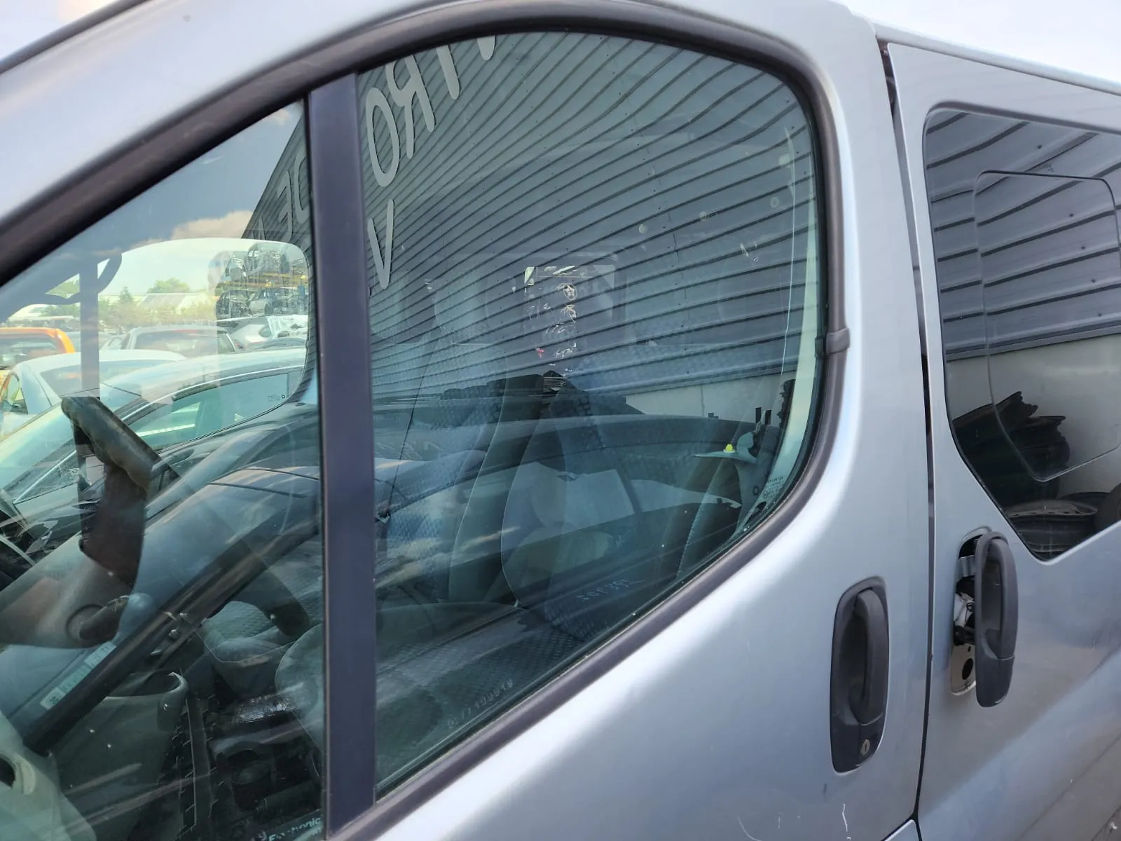 Vidrio puerta Delantero Izquierdo RENAULT Trafic II (FL) Imagem-1