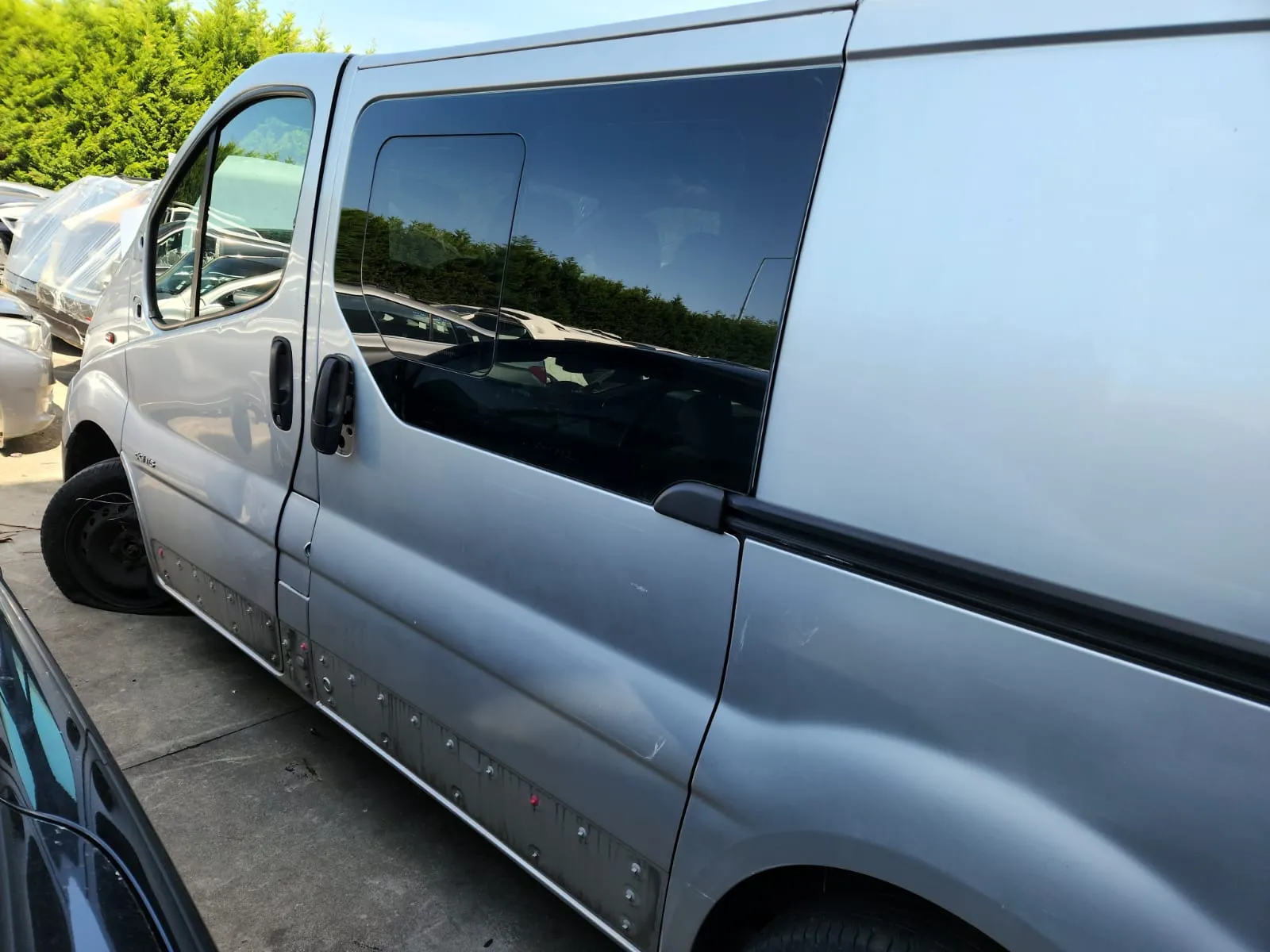 Porte coulissante gauche RENAULT Trafic II (FL) Imagem-1