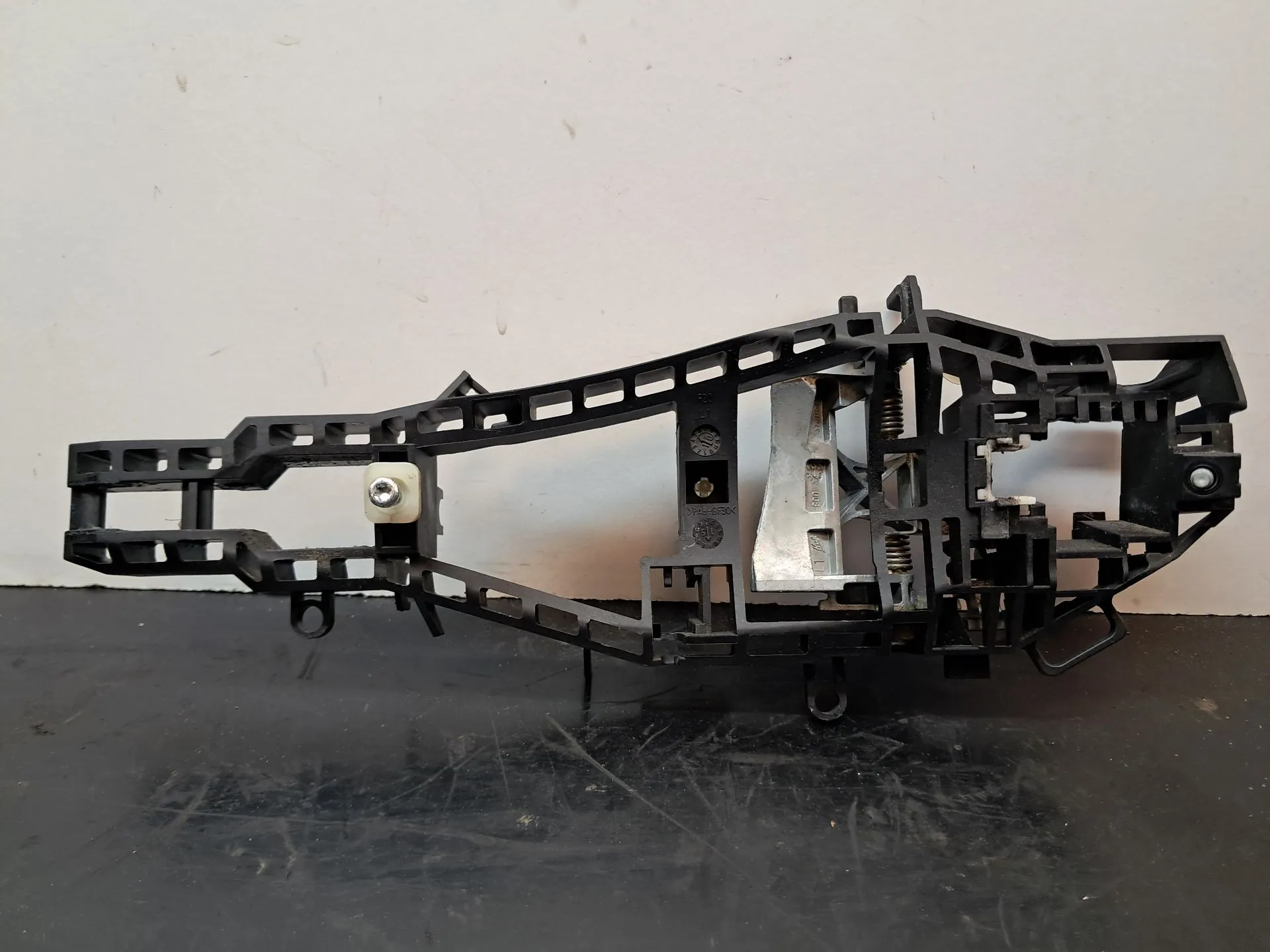 Support poignée porte arrière gauche BMW 1 (F20)