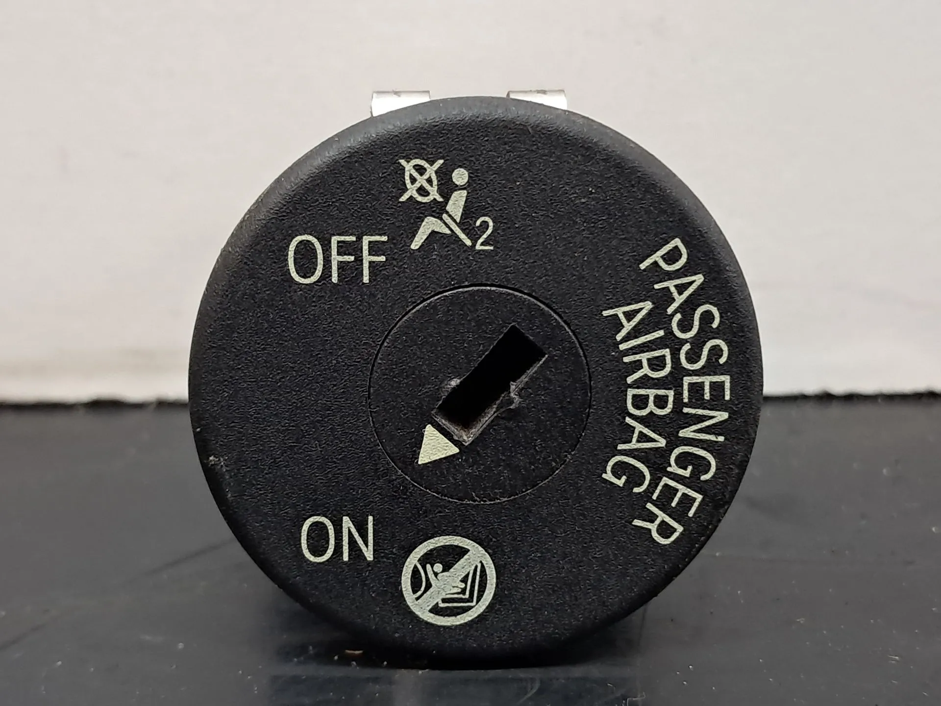 Botão / interruptor / sinal airbag off BMW 1 (F20) Imagem-1