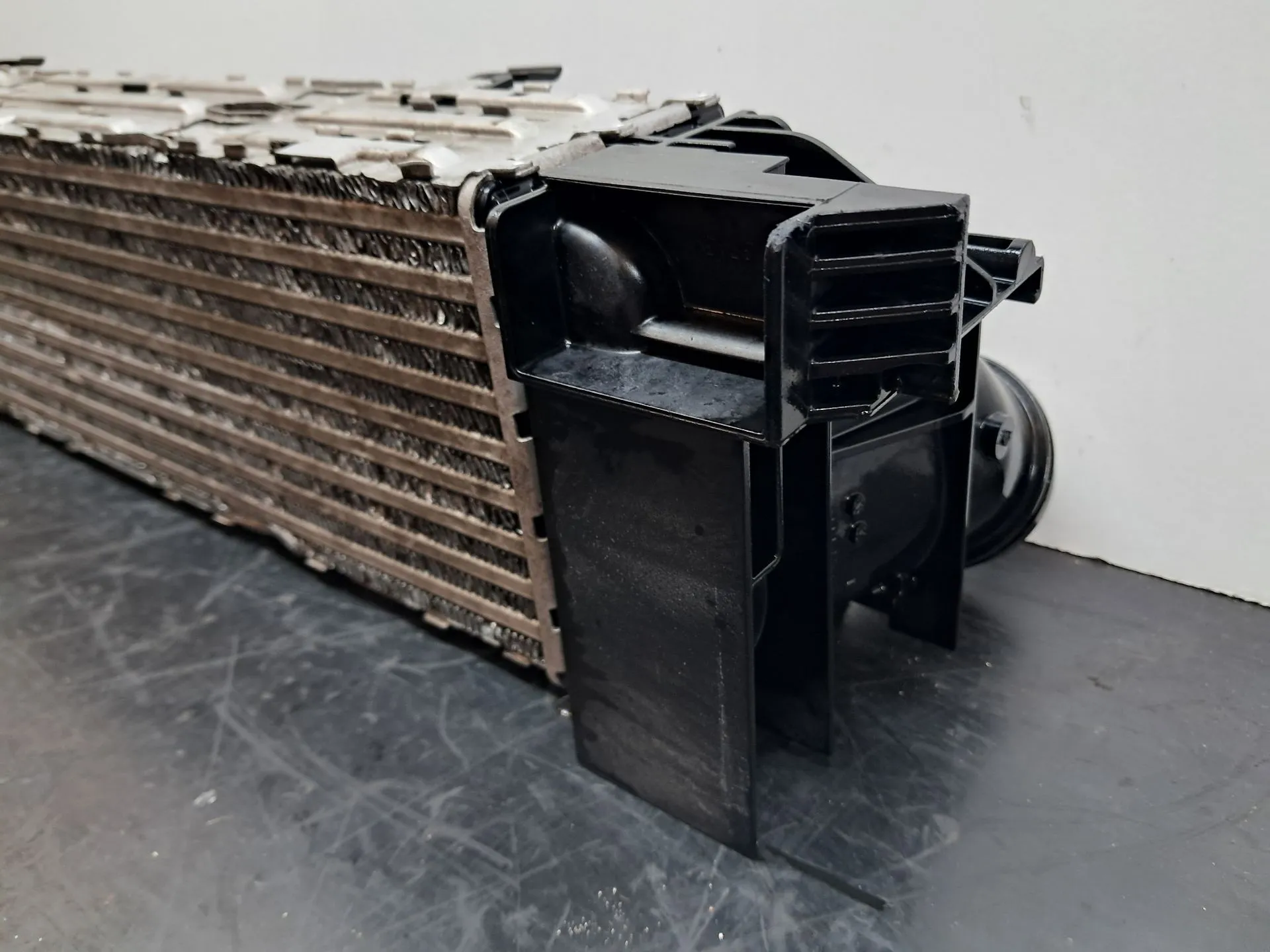 Radiador do intercooler BMW 1 (F20) Imagem-5