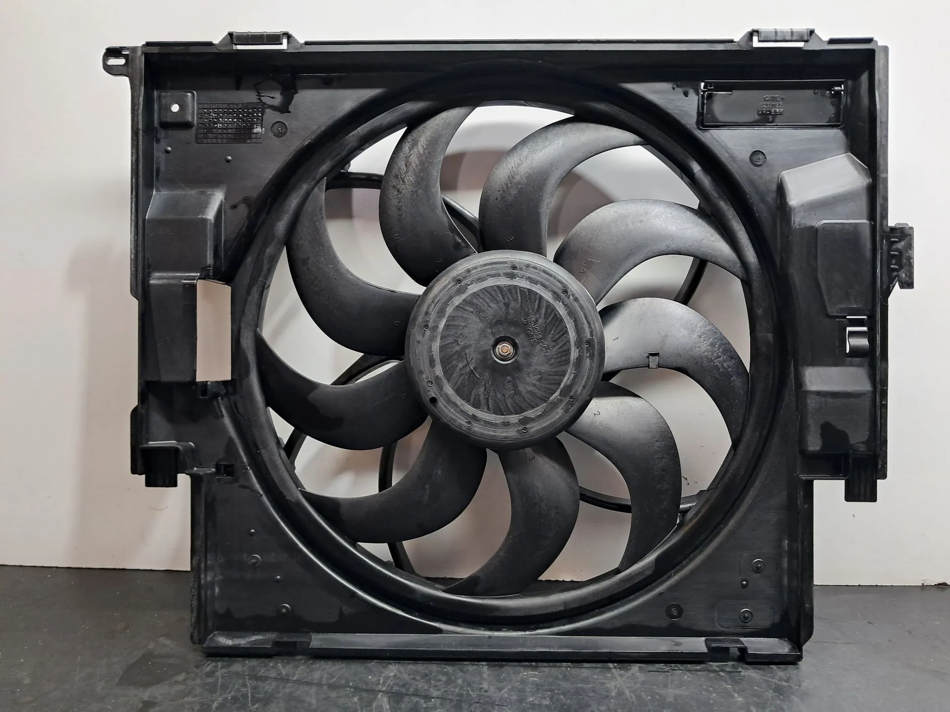 Termoventilador / motoventilador BMW 1 (F20) Imagem-5