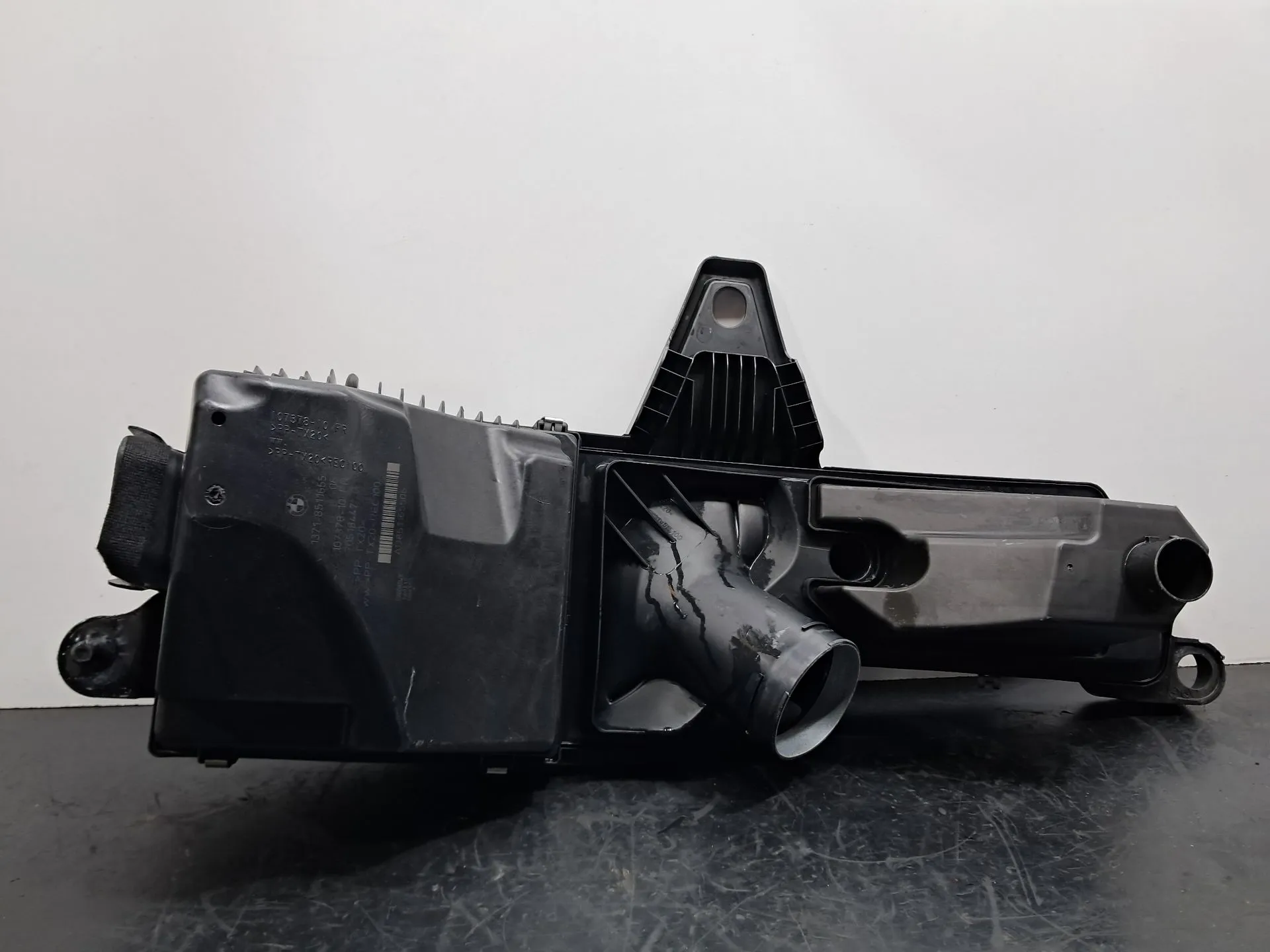 Air filter box BMW 1 (F20) Imagem-2