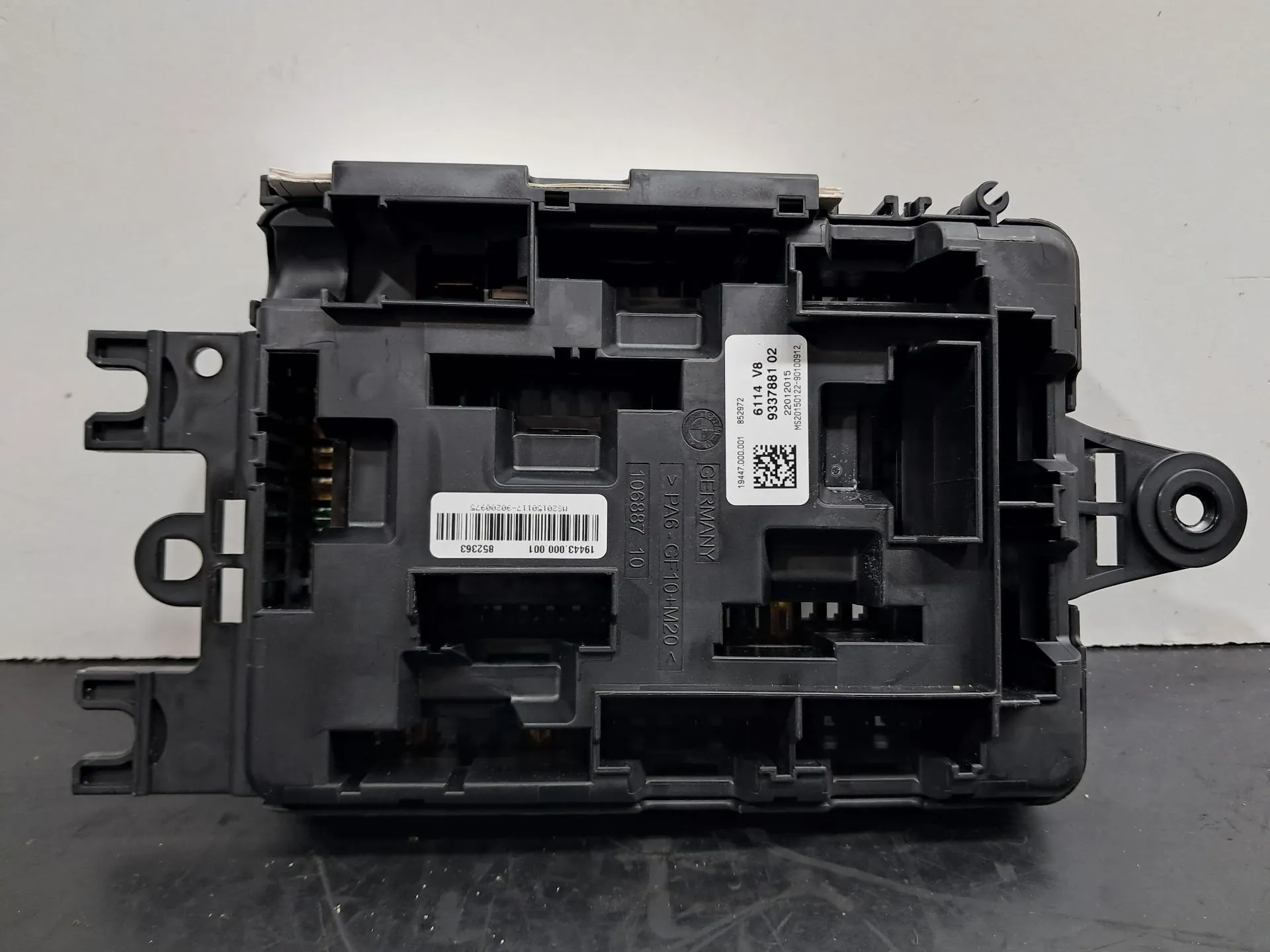 Boîte de fusibles / SAM / BSI BMW 1 (F20) Imagem-3