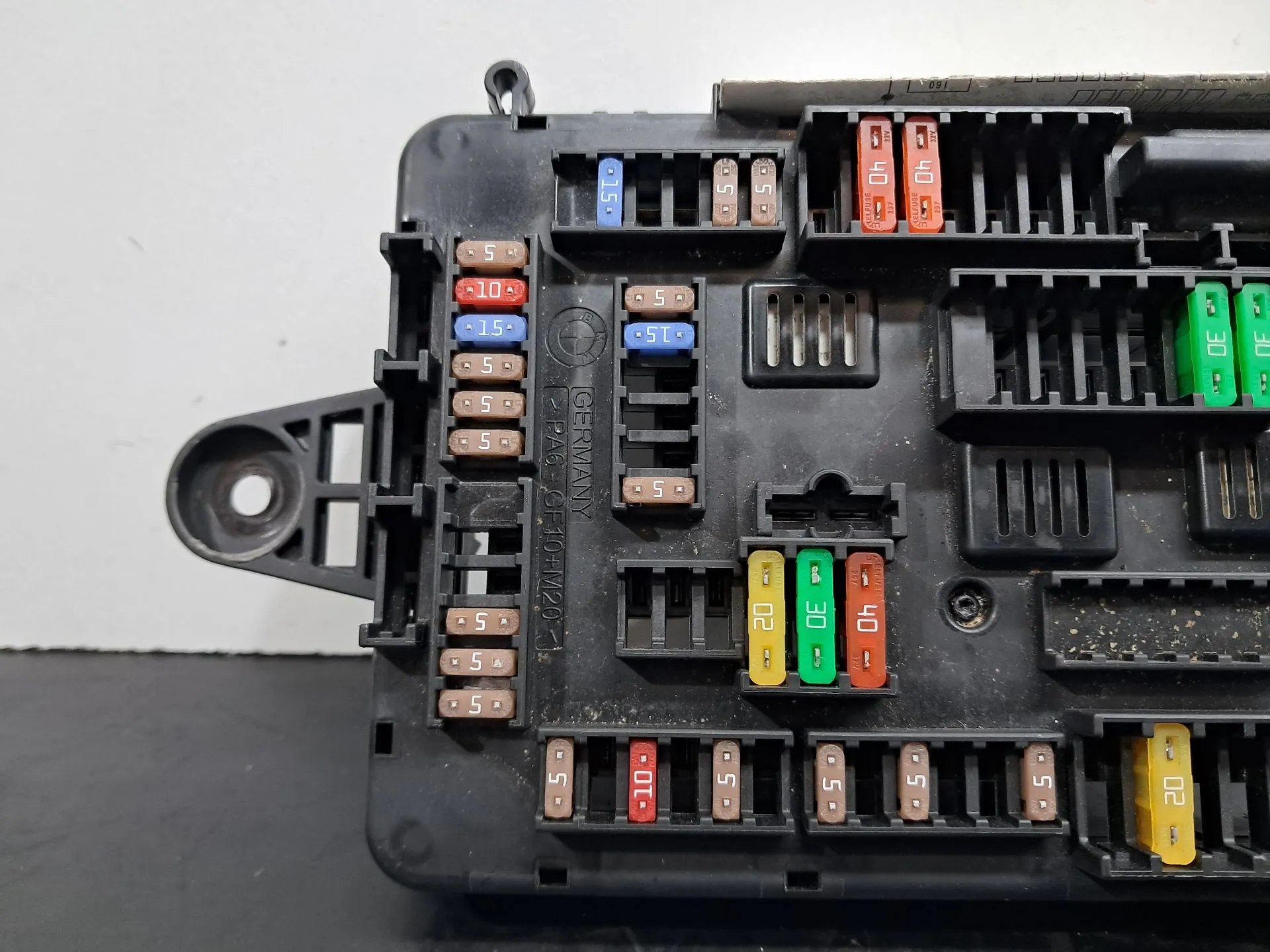 Boîte de fusibles / SAM / BSI BMW 1 (F20) Imagem-2