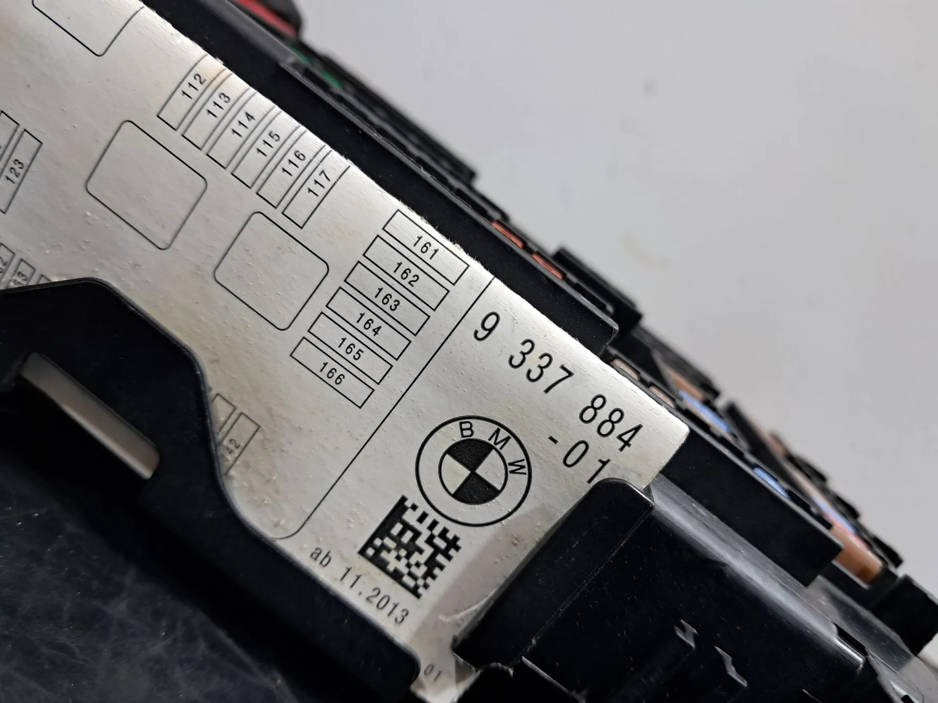 Boîte de fusibles / SAM / BSI BMW 1 (F20) Imagem-5