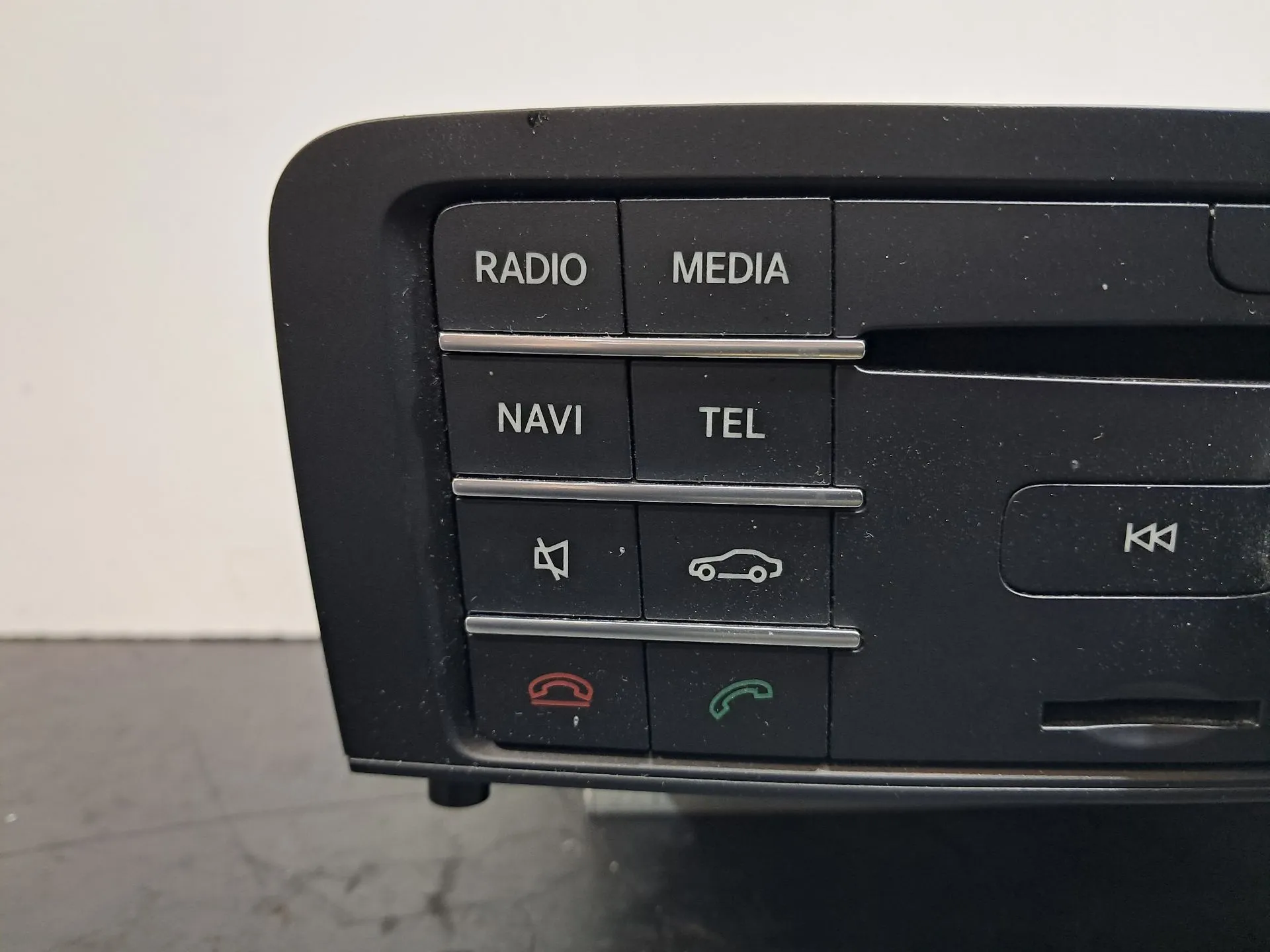 Rádio / auto-rádio MERCEDES-BENZ Classe A (W176) Imagem-2