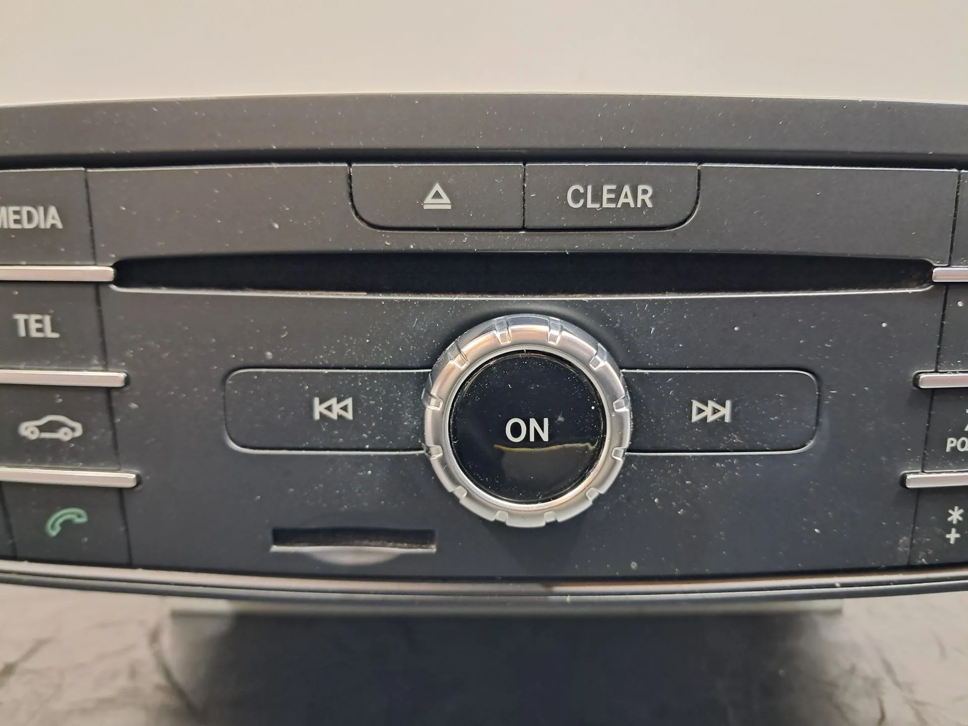 Rádio / auto-rádio MERCEDES-BENZ Classe A (W176) Imagem-3