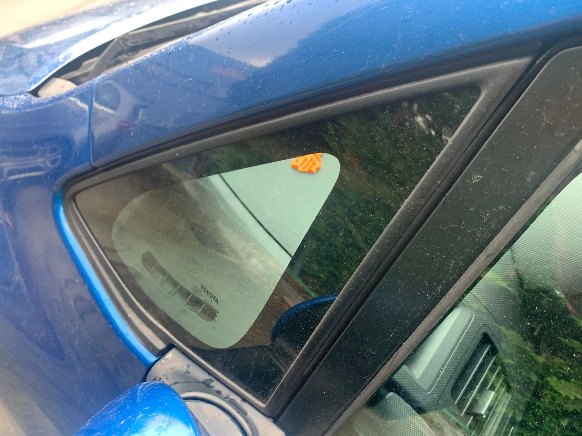 Vitre triangulaire avant gauche TOYOTA Auris Hatchback (_E15_) Imagem-1