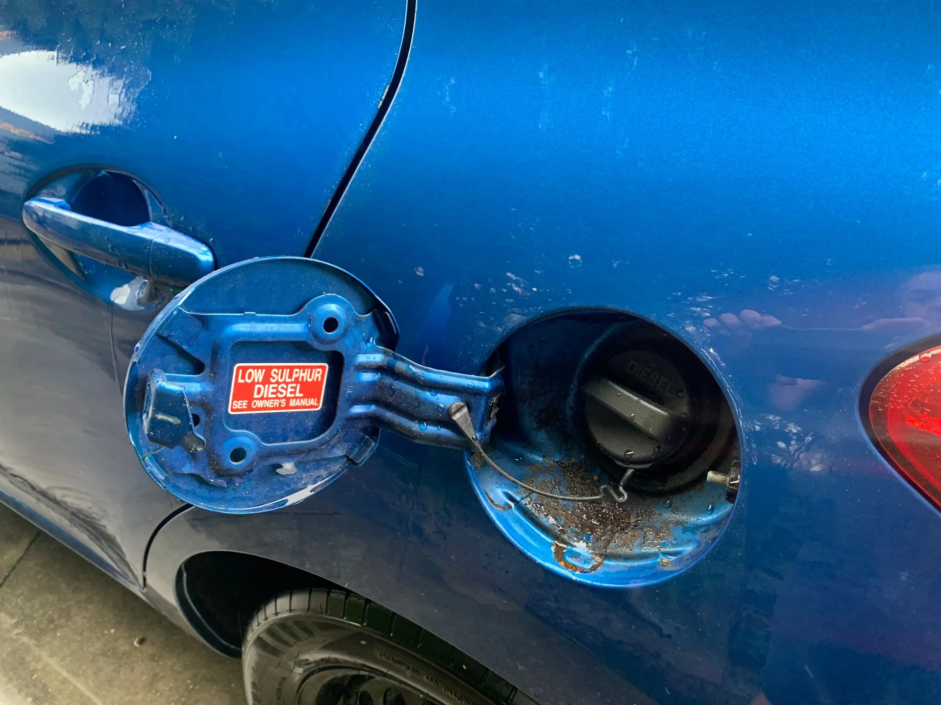 Tappo serbatoio carburante TOYOTA Auris Hatchback (_E15_) Imagem-1