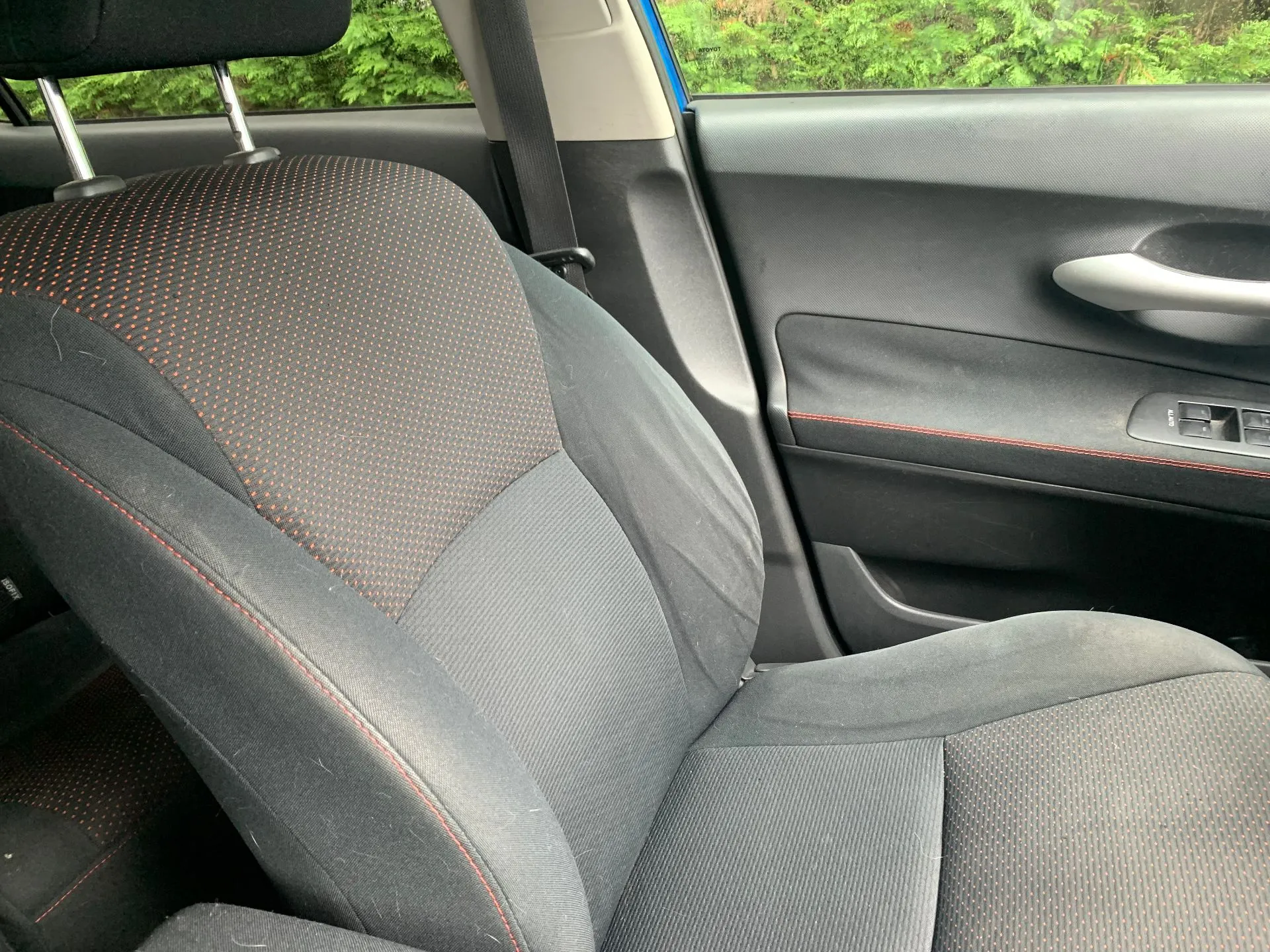 Seats set TOYOTA Auris Hatchback (_E15_) Imagem-1