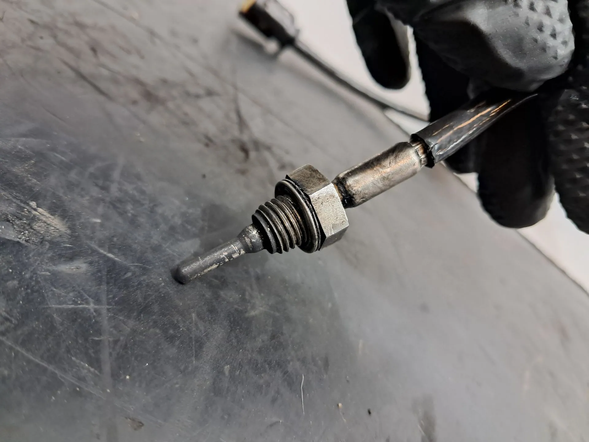 Sensor de temperatura BMW 1 (F20) Imagem-1
