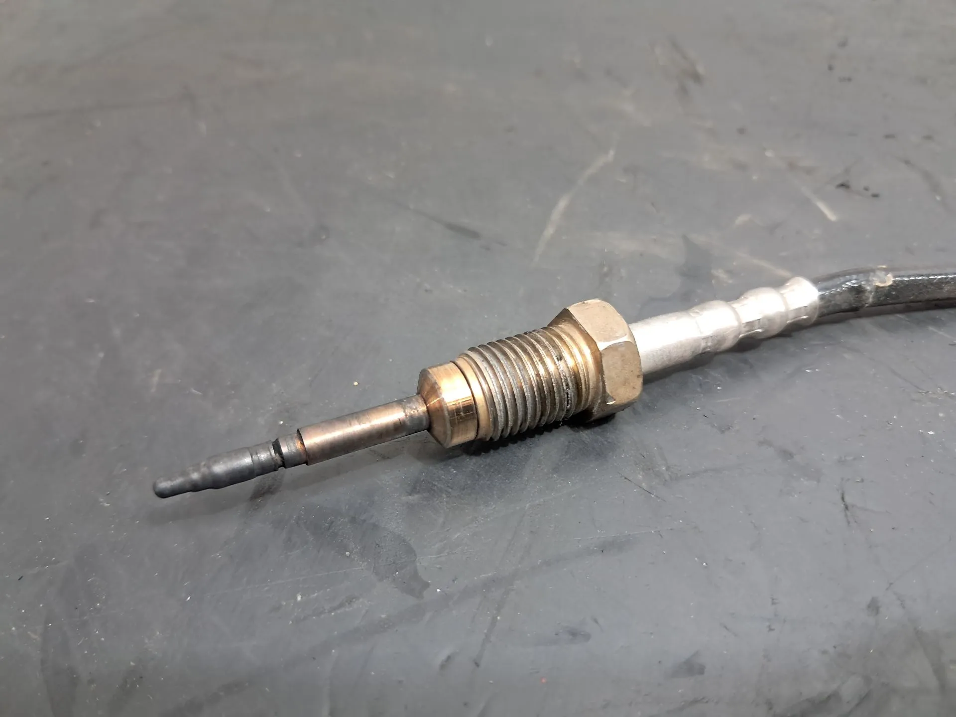 Sensor de temperatura BMW 1 (F20) Imagem-1