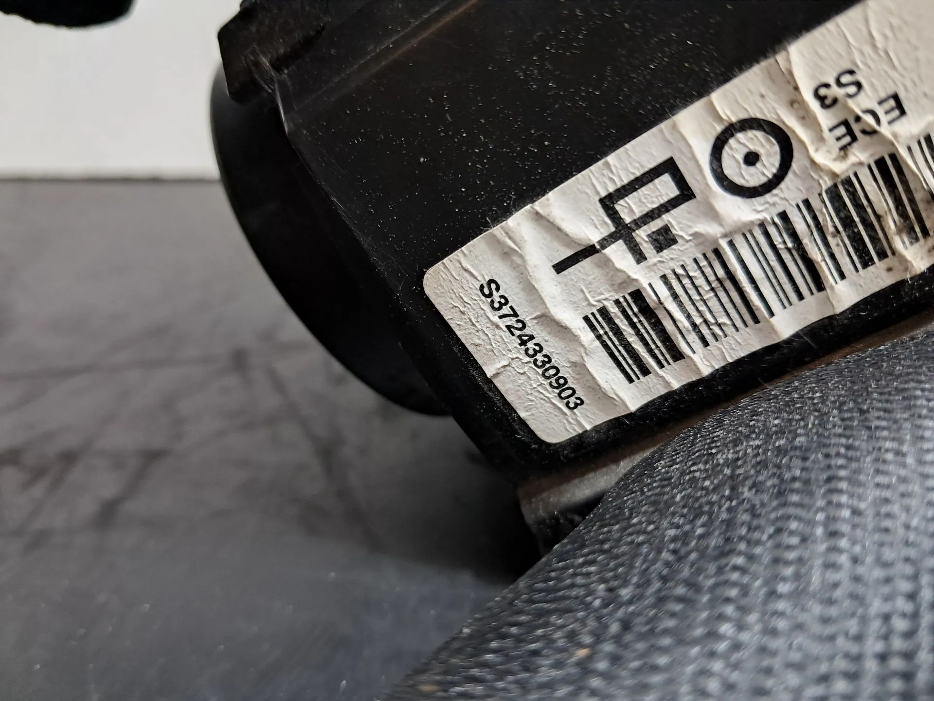 Cintura Pretensionatore posteriore destra BMW 1 (F20) Imagem-1