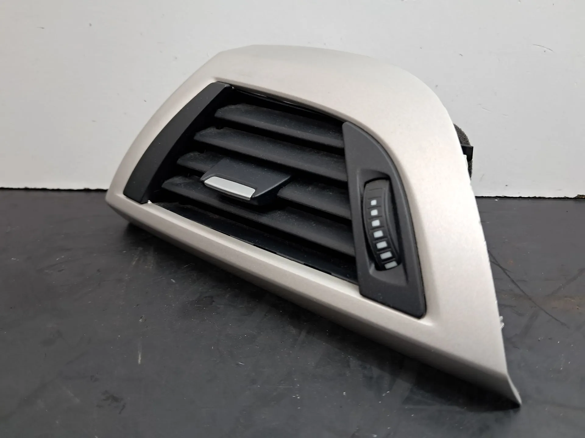 Diffusore / uscita aria BMW 1 (F20) Imagem-1
