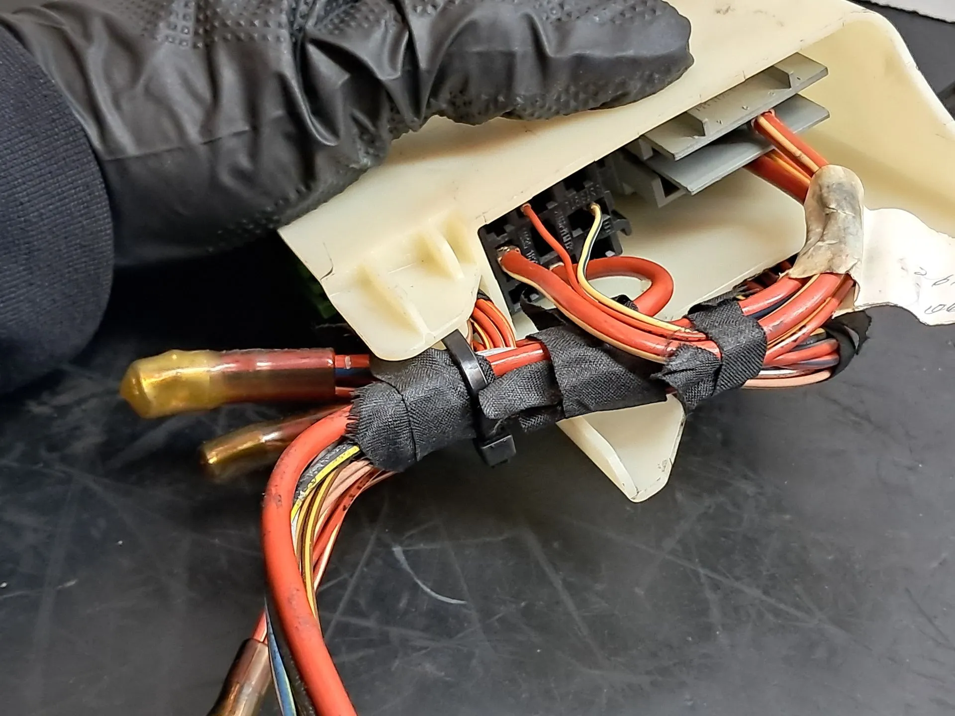 Installation électrique moteur / câblage moteur BMW 1 (F20) Imagem-11