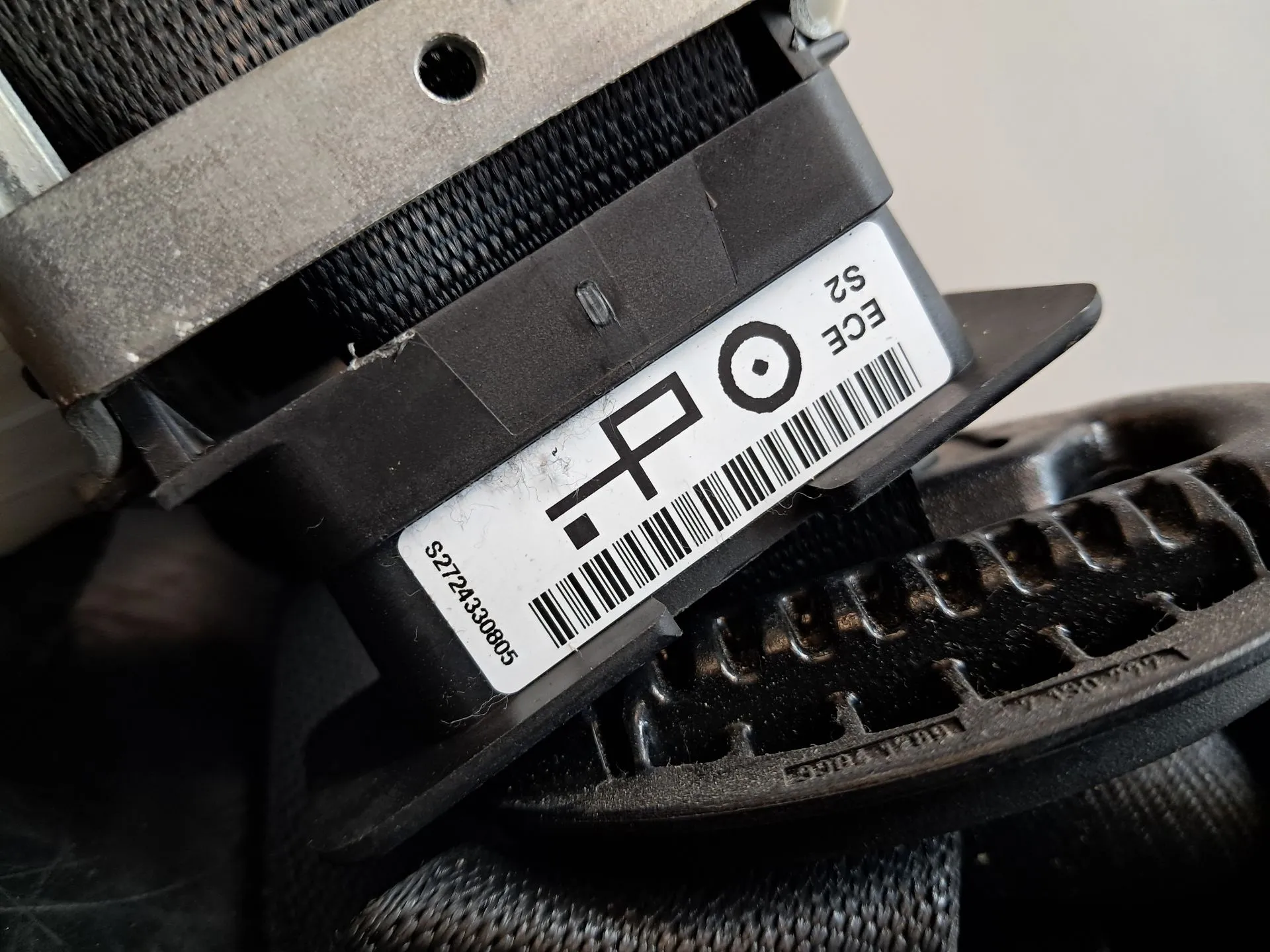Right front seatbelt pretensioner BMW 1 (F20) Imagem-5