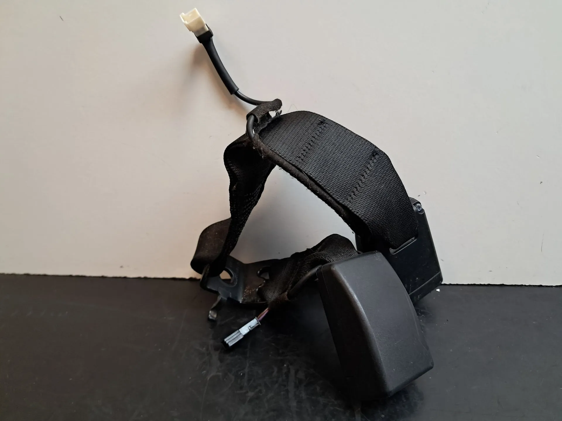 Seatbelt wiring harness BMW 1 (F20) Imagem-5