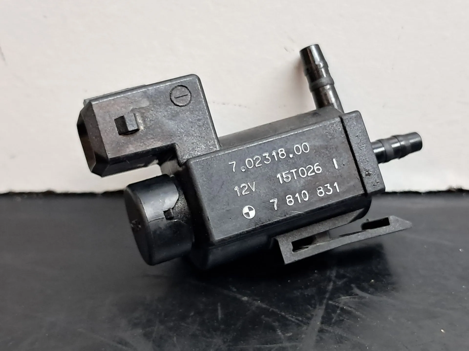 Generic valve BMW 1 (F20)