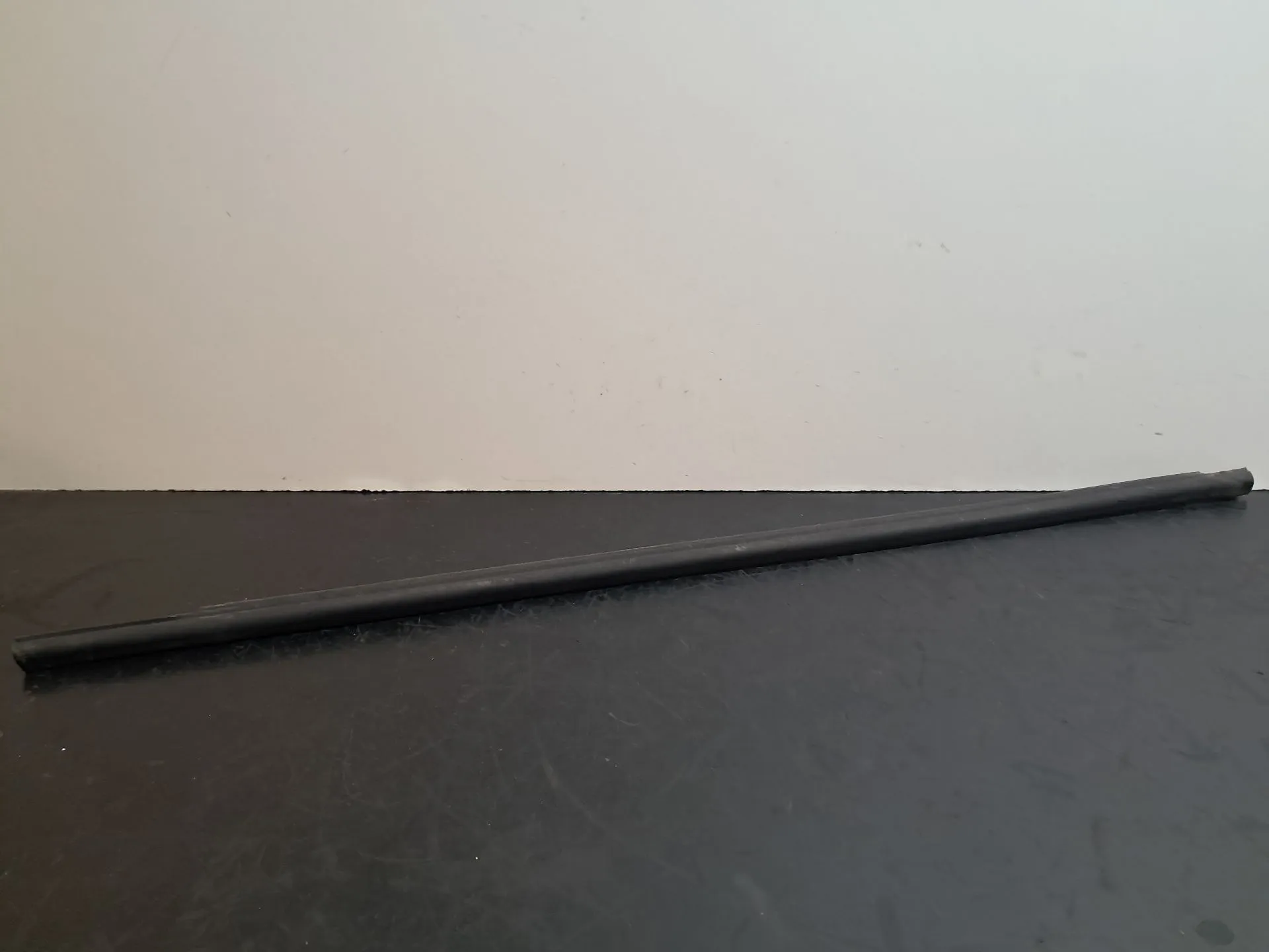 Racloir de vitre porte avant Droite BMW 1 (F20)