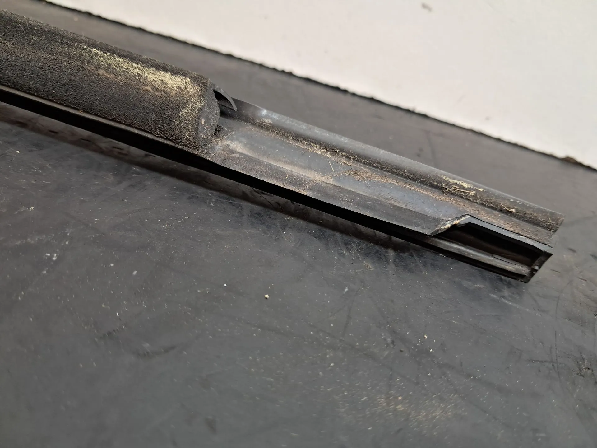 Raspador Vidrio de Puerta Delantera Derecha BMW 1 (F20) Imagem-8