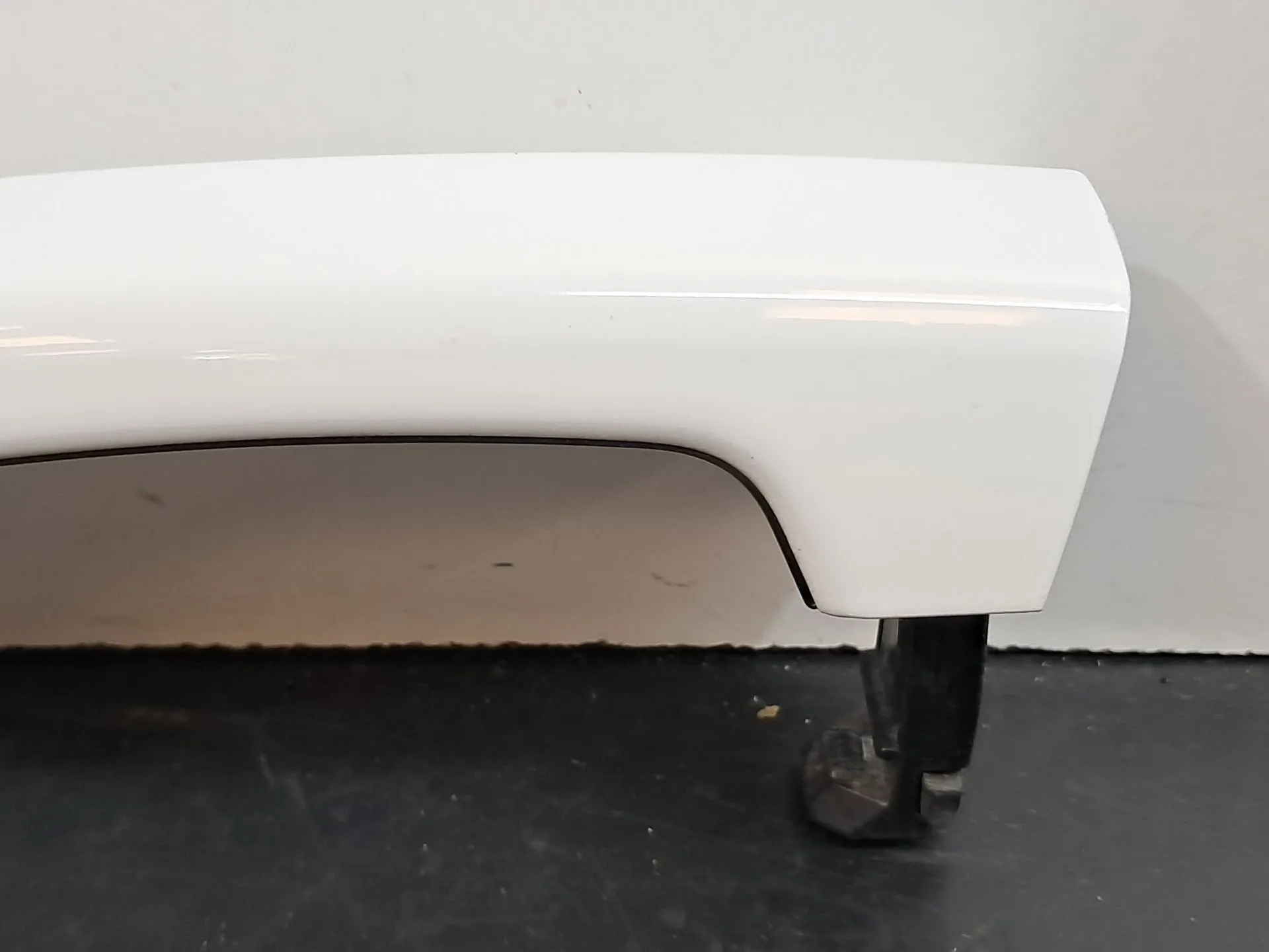 Left rear door handle LAND ROVER Range Rover Evoque (L538) Imagem-1