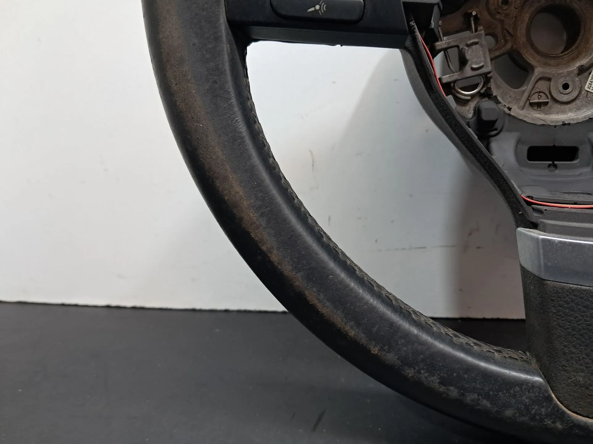 Steering wheel VOLKSWAGEN Golf VI (5K1) Imagem-2