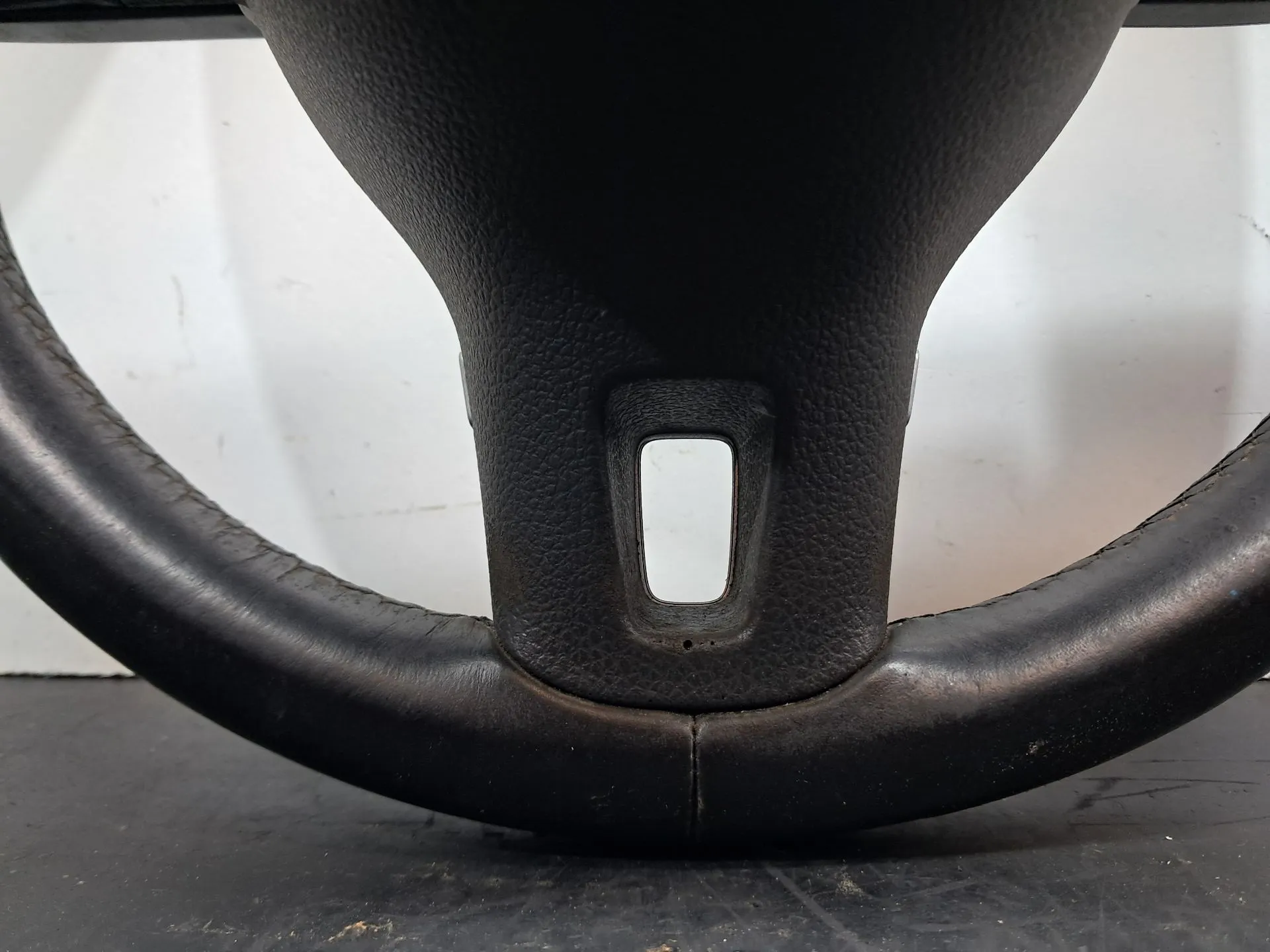 Steering wheel VOLKSWAGEN Golf VI (5K1) Imagem-13
