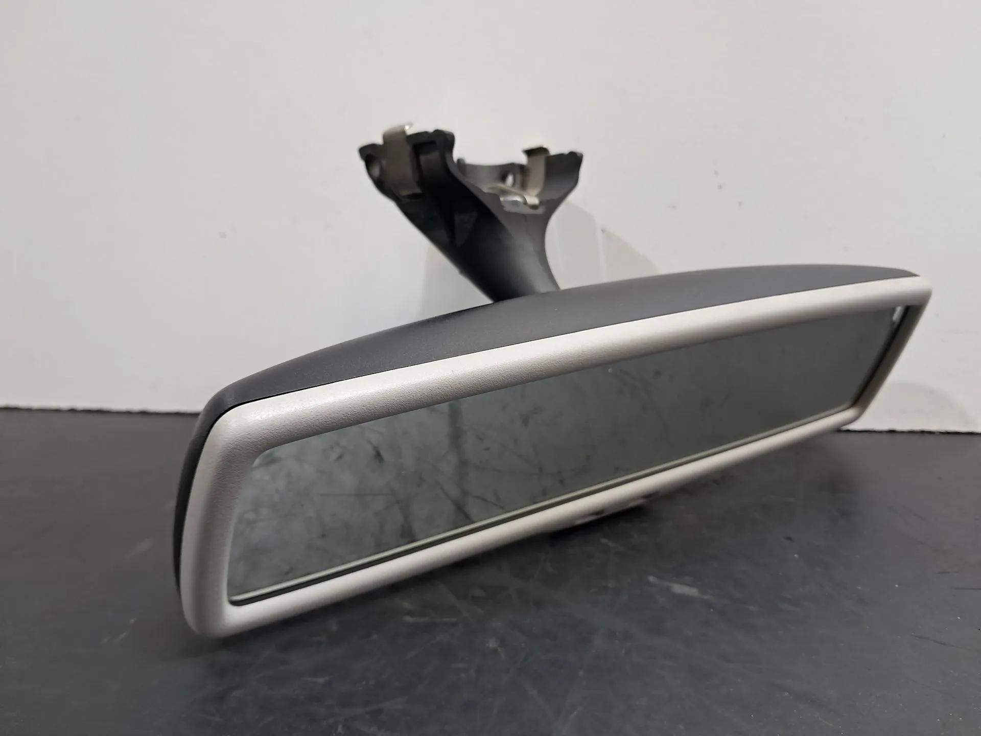 Interior rear-view mirror VOLKSWAGEN Golf VI (5K1)